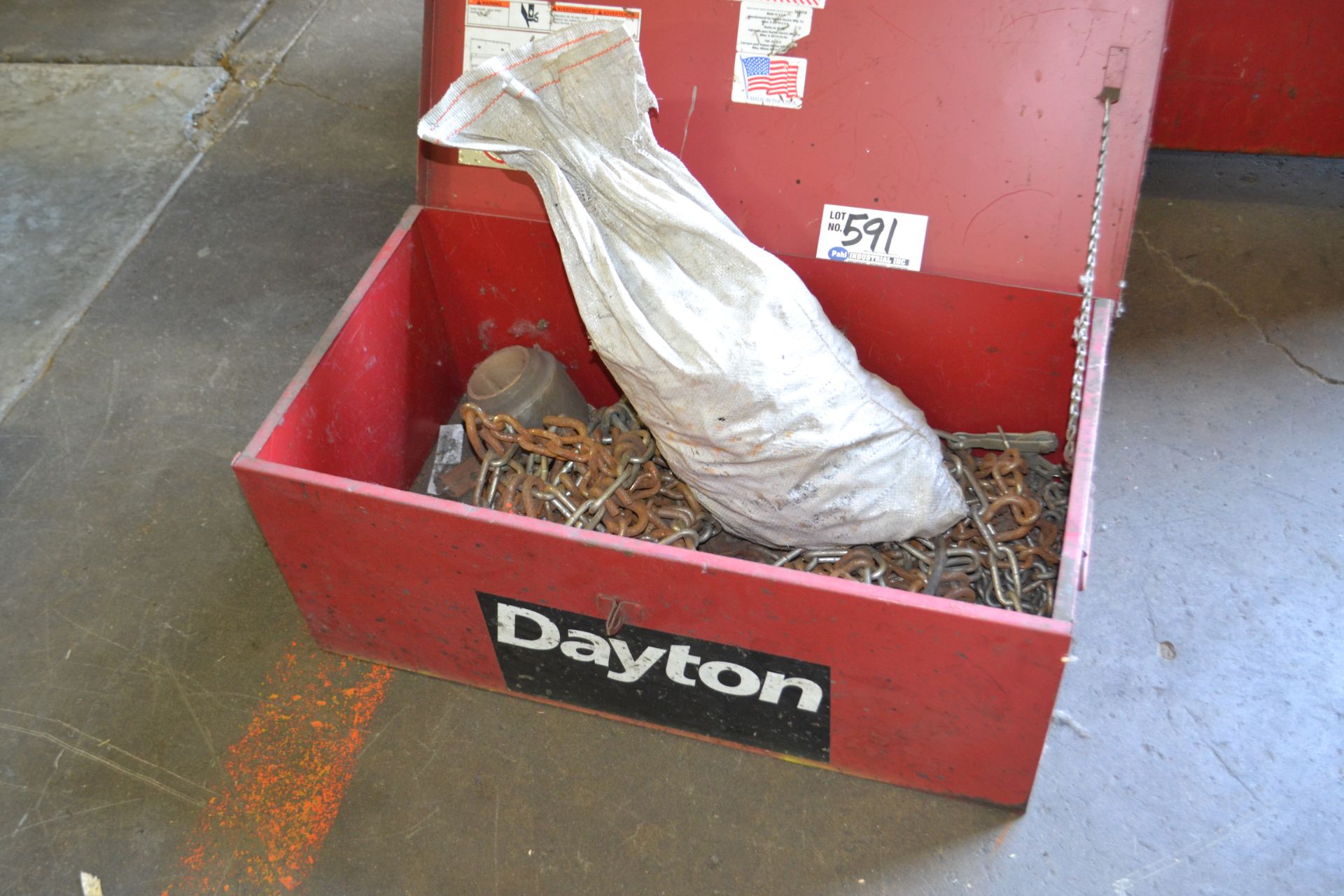 Dayton Job Box c/w 2 Sets of Toyota Forklift Chains