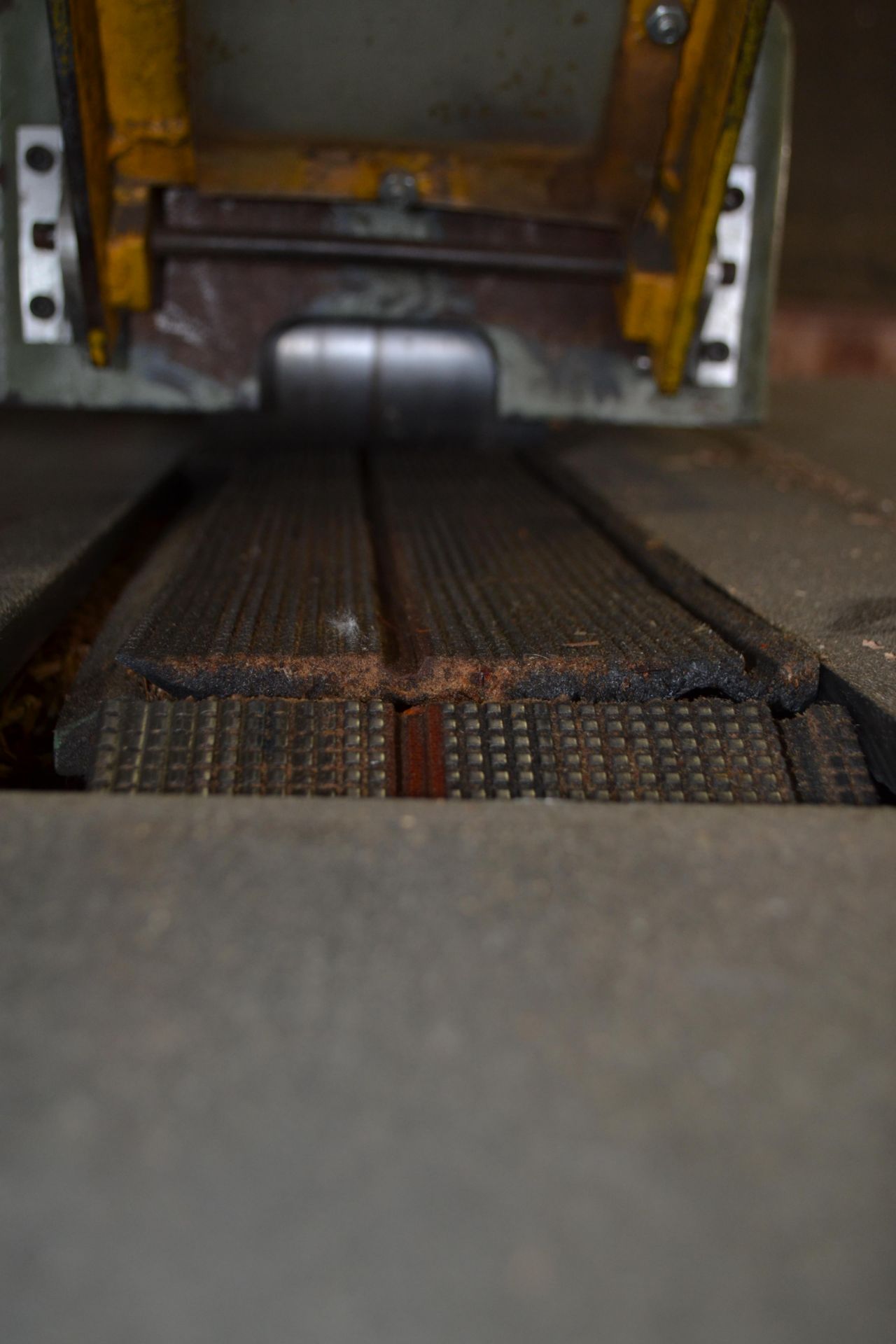 Mattison 404 Straight Line Ripsaw (chain conveyor needs work) - Image 4 of 4