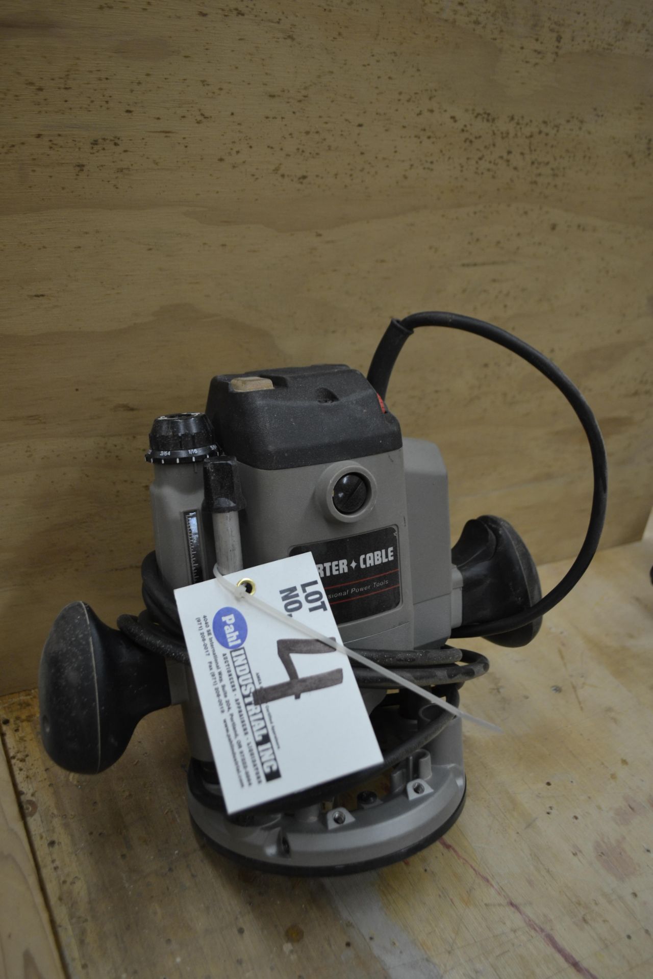 Porter Cable 7529 variable speed Plunge Router