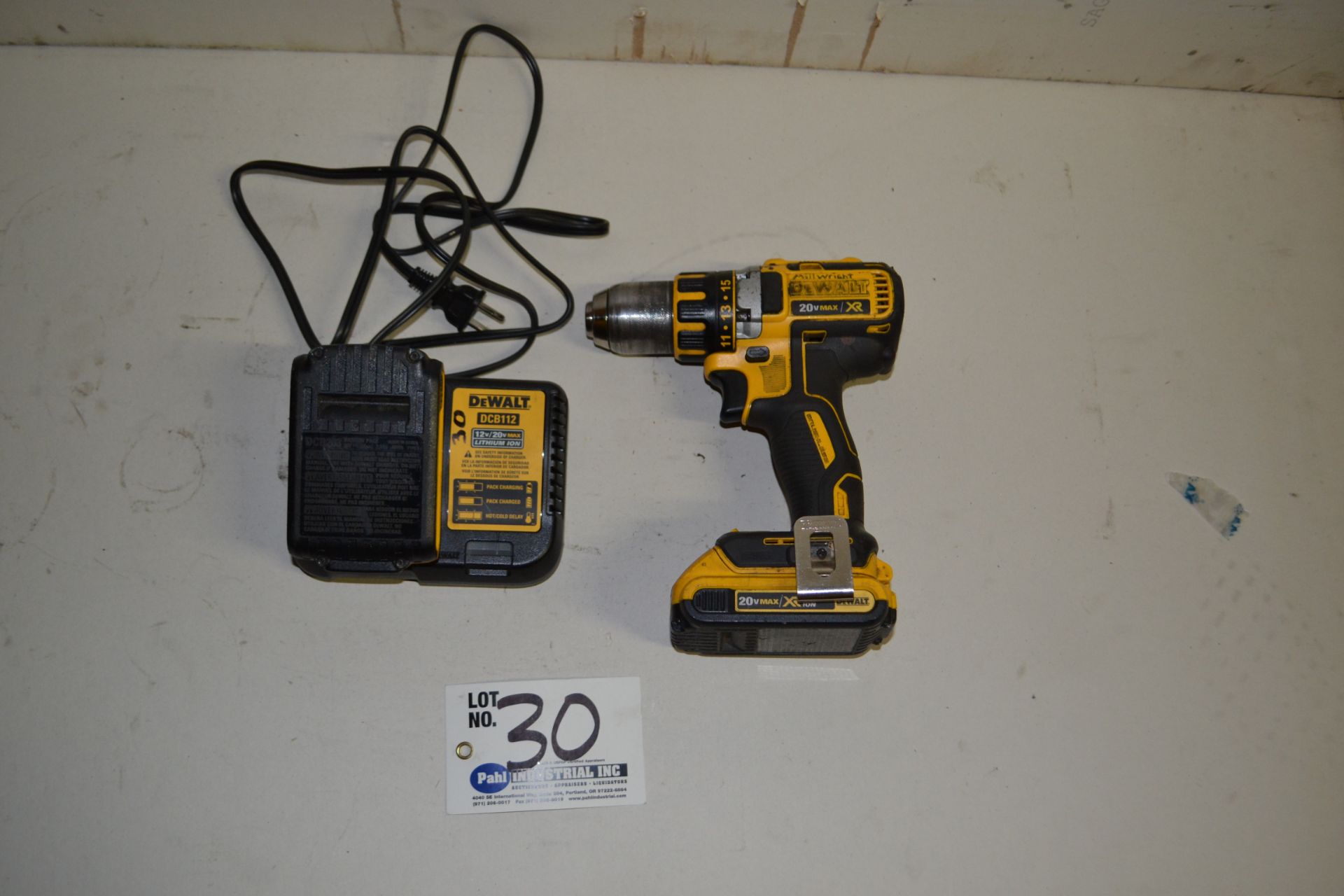 DeWalt DCD790 1/2" Cordless Drill Driver c/w Battery and Charger