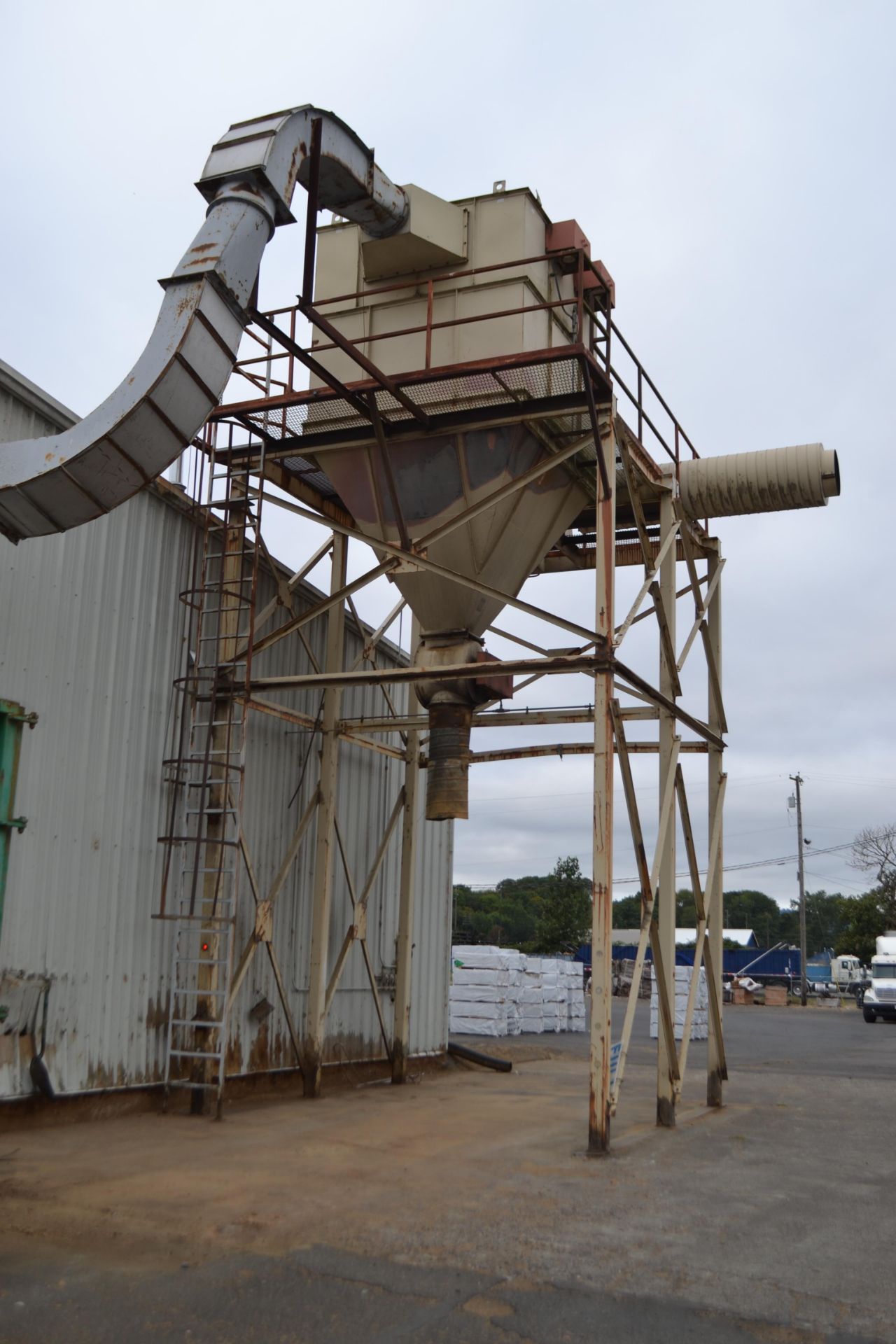 8' x 8' Industrial Dust Collector