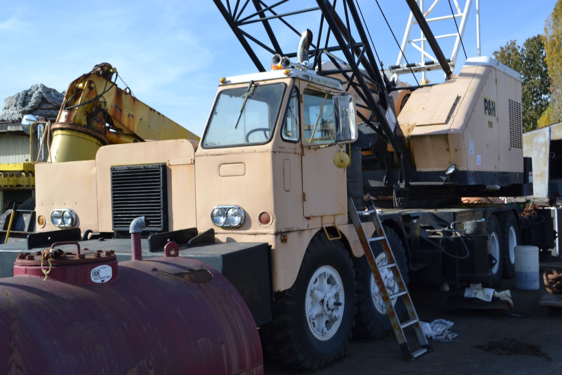 P & H Model 780 Lattice Boom Truck Crane 160" Boom s/n 23275 (Brakes locked up on truck wheels) - Image 5 of 6