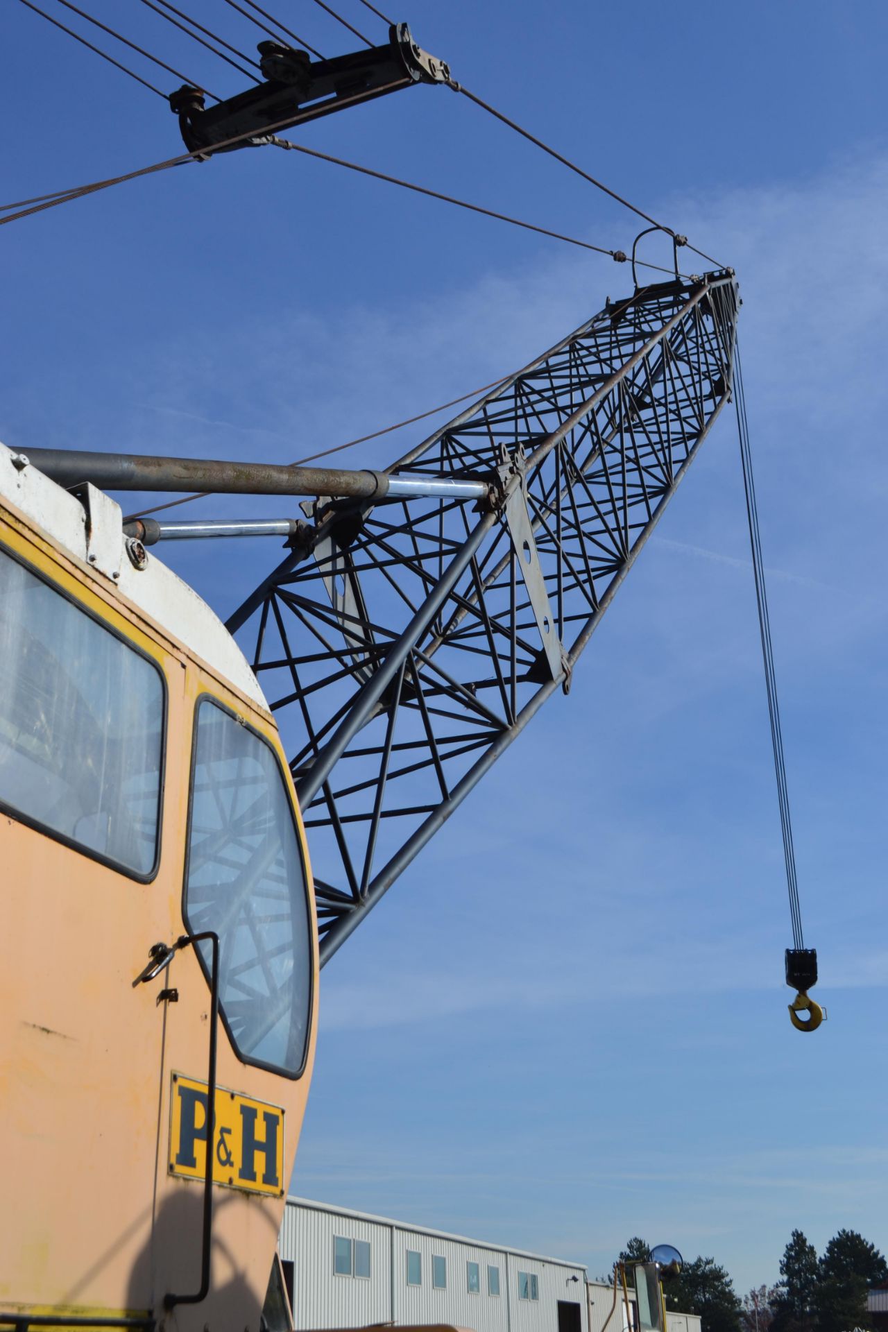 P & H Model 780 Lattice Boom Truck Crane 160" Boom s/n 23275 (Brakes locked up on truck wheels) - Image 3 of 6