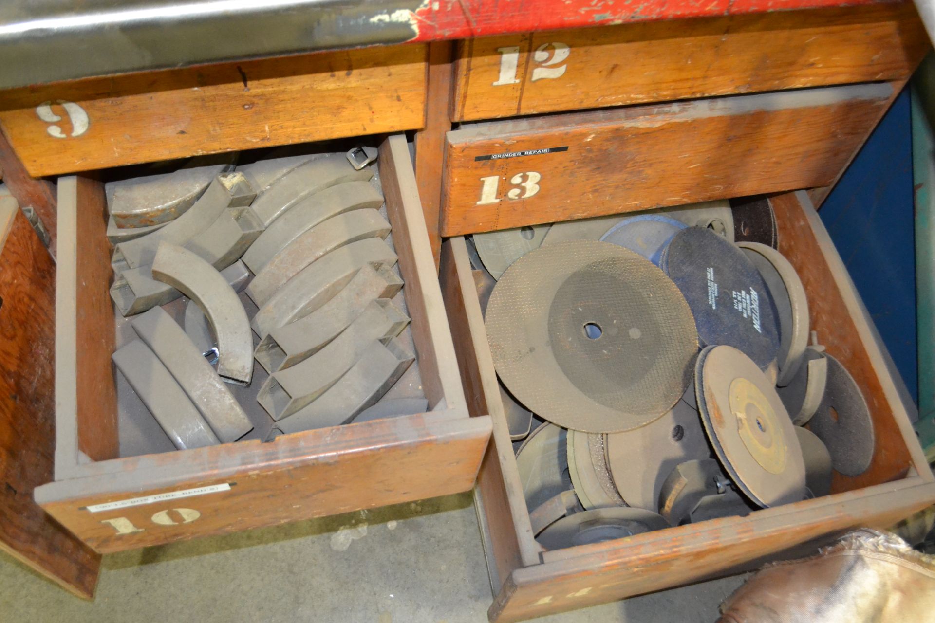 9' x 32" Steel Top work bench with contents in drawers (grinding wheels, files, fittings, gauges) - Image 3 of 4