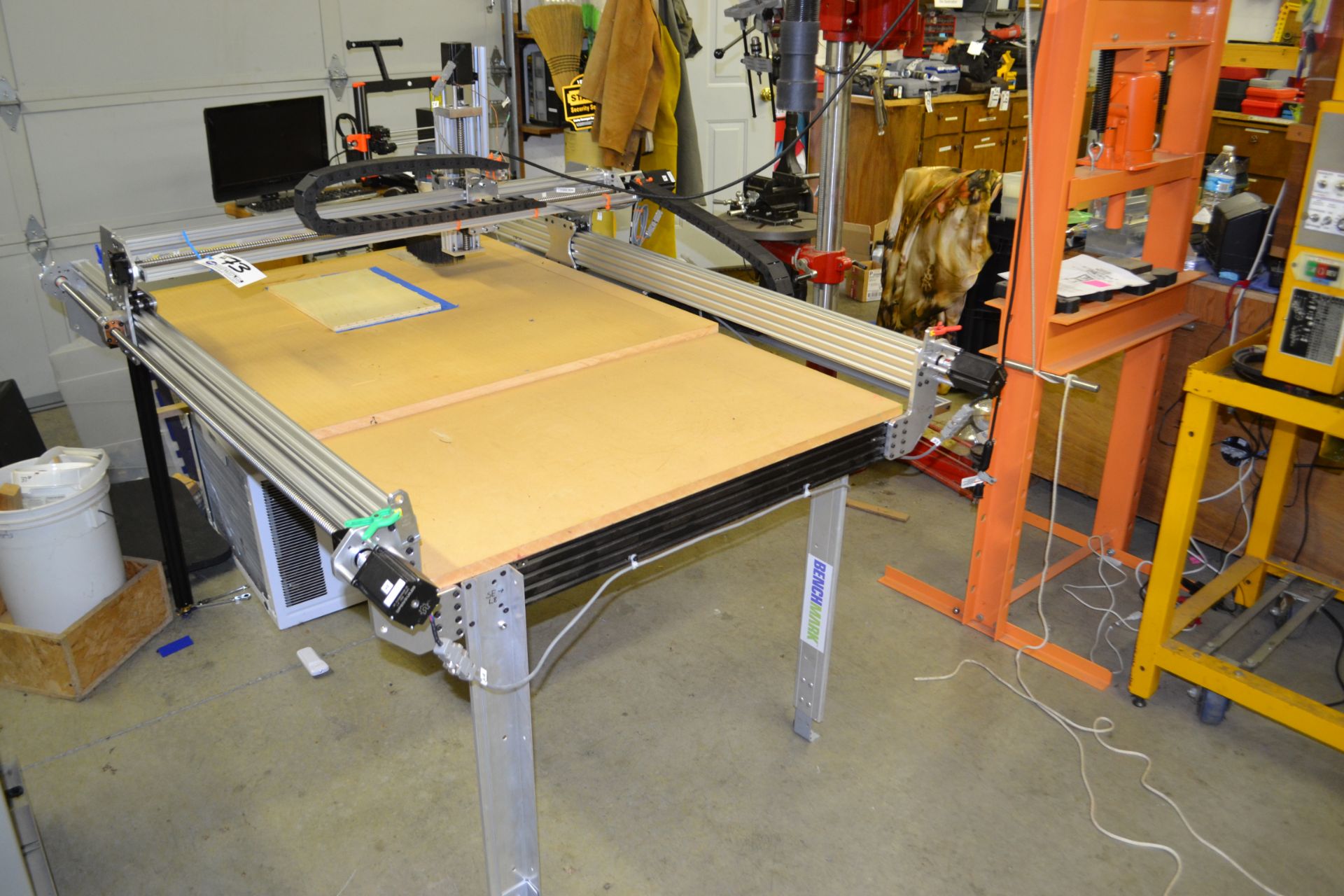 6' x 38'' x 31'' CNC Router c/w Bosch Router, Adjustable Track