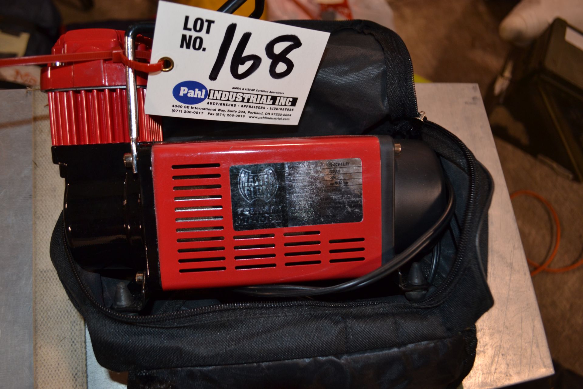 Masterflow Tsunami MF-1050 Portable Air Compressor 120PSI c/w Hose ...