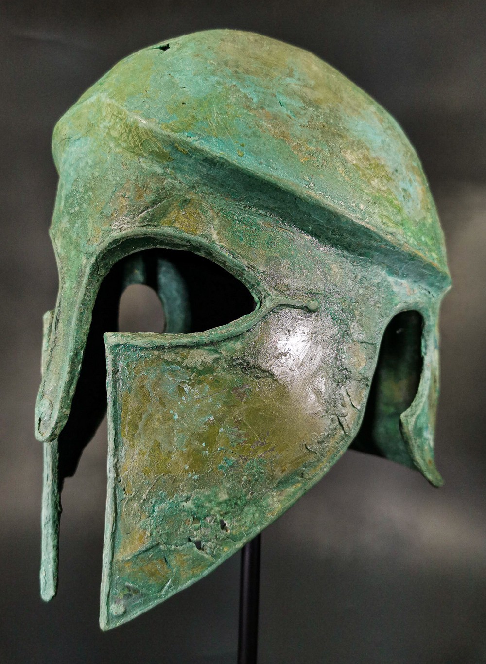 GREEK CORINTHIAN BRONZE HELMET - Image 2 of 18