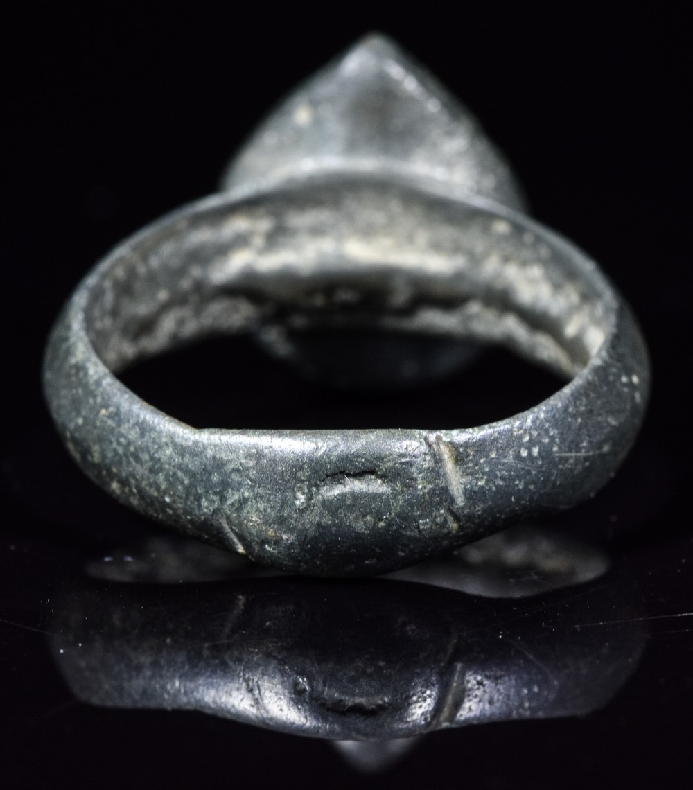 MEDIEVAL TEAR DROP BRONZE RING - Image 5 of 6