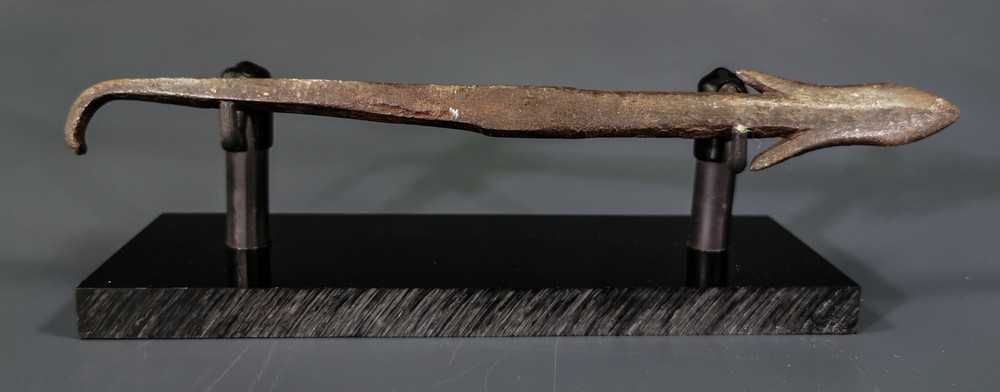 UNUSUAL ROMAN IRON PILUM - Image 3 of 6