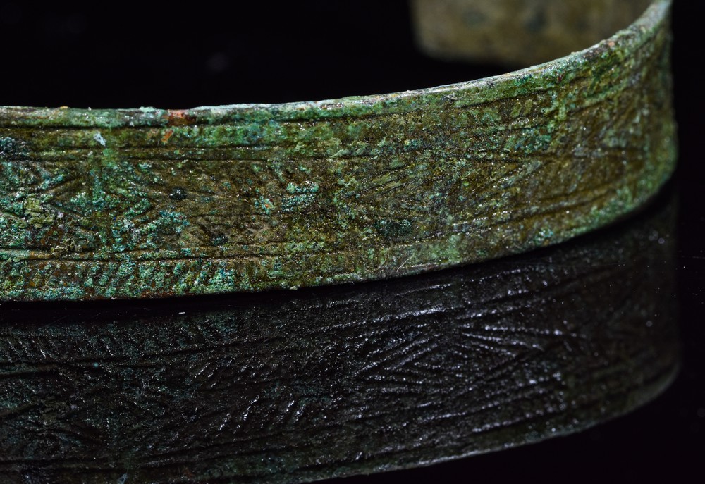 VIKING BRONZE DECORATED BRACELET - Image 10 of 10