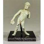 ROMAN BRONZE STATUE OF AN NUDE ATHLETE