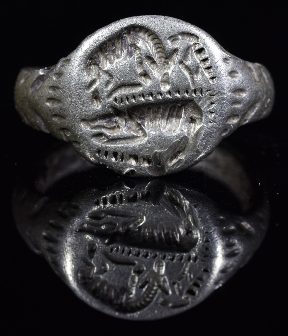 ROMAN LEGIONARY SILVER RING WITH EAGLE, WOLF AND BOAR