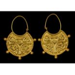 PAIR OF BYZANTINE GOLD EARRINGS