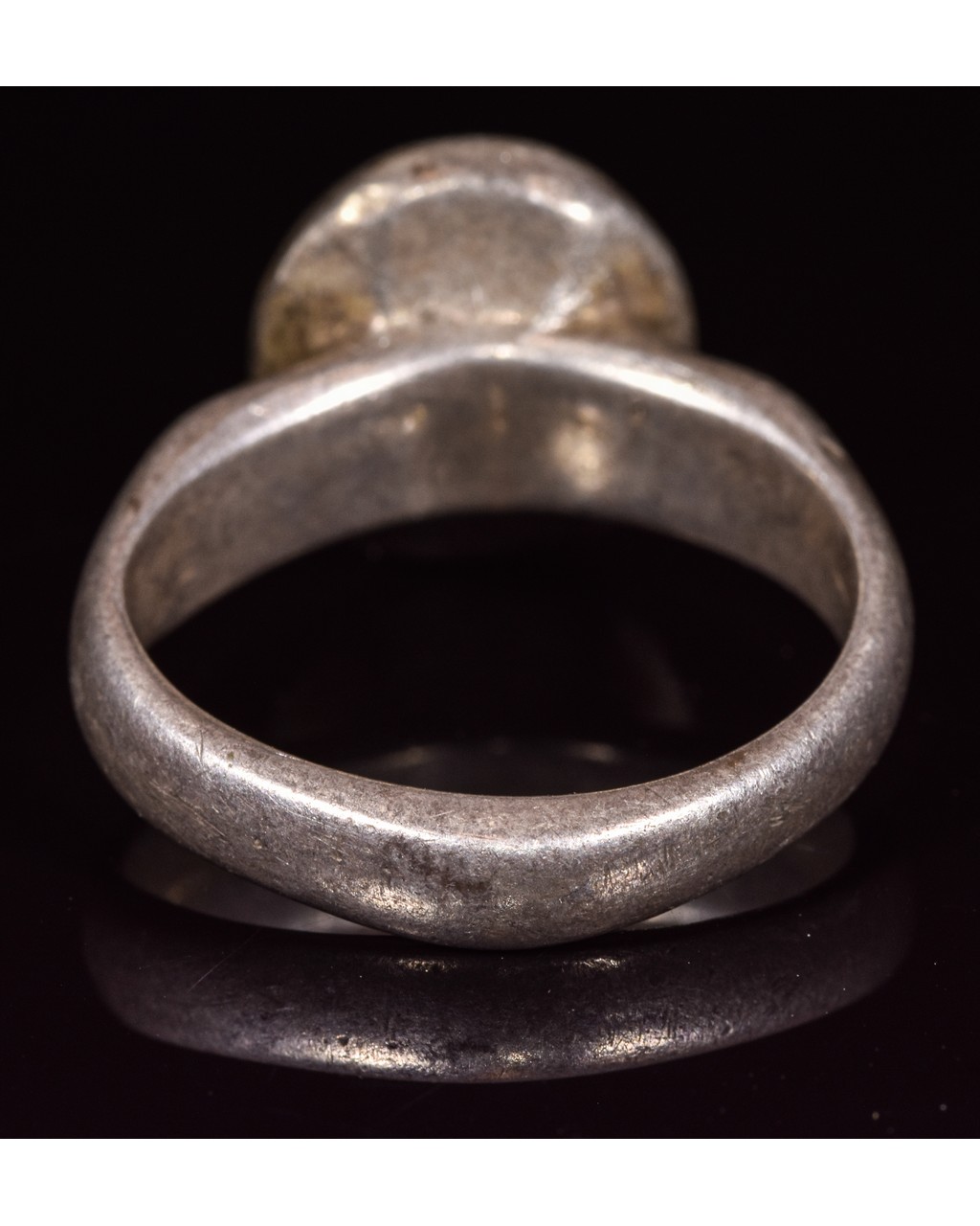 VIKING PERIOD SILVER RING WITH FLYING BIRD - Image 4 of 5