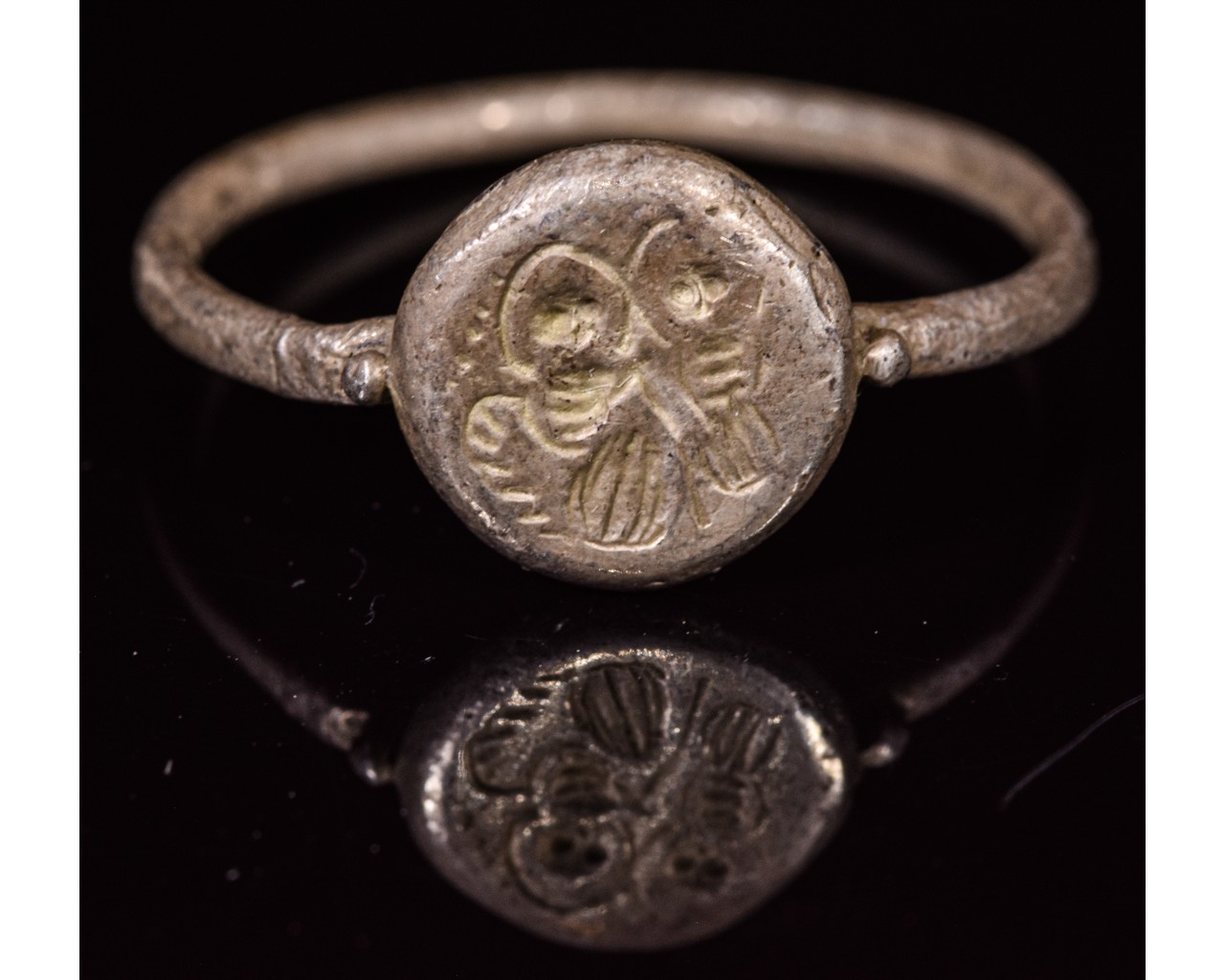 MEDIEVAL SILVER RELIGIOUS RING WITH ANGELS