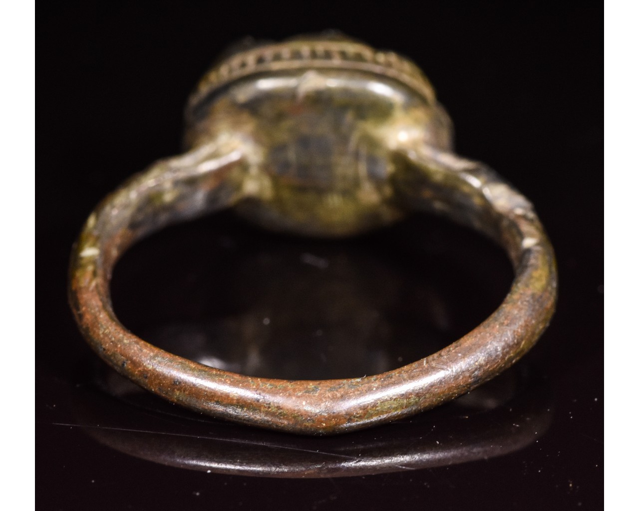 VIKING ERA BRONZE RING WITH GEM - Image 3 of 4