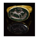 ROMAN GOLD INTAGLIO RING WITH A STAG