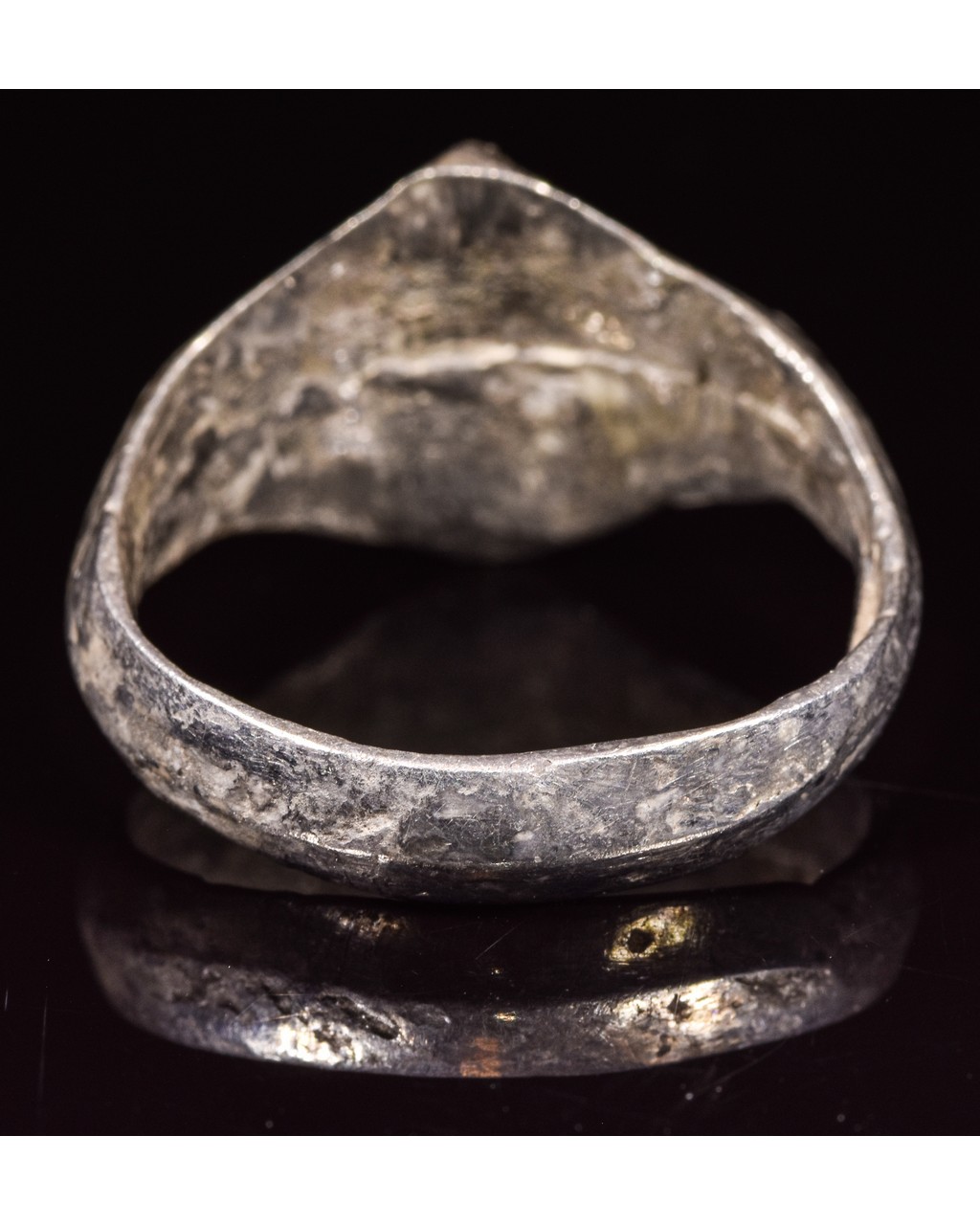 VIKING SILVER RING WITH RUNIC SYMBOL - Image 3 of 4