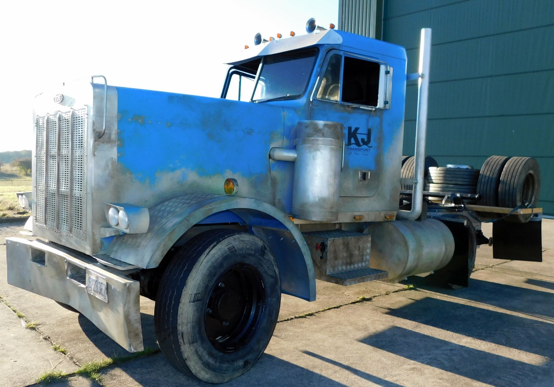 Scaled Down Bespoke Mack Tractor Unit, Deutz 914606 Diesel Engine, Hydraulic Pump & Drivetrain, - Image 10 of 26