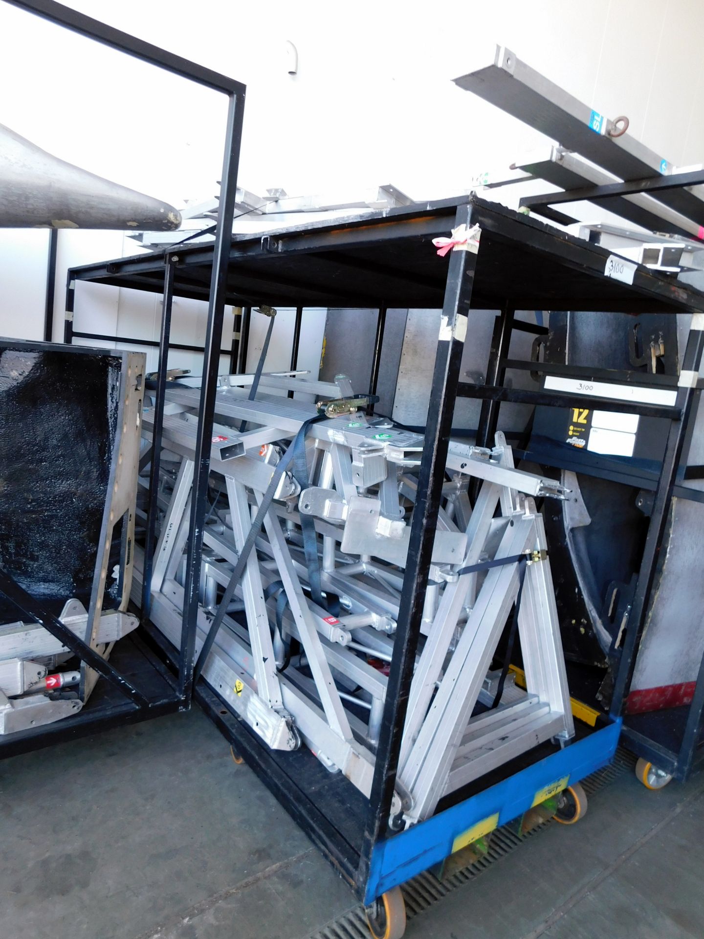 “Brilliant Stages" Replica Scaled Antonov Cargo Plane Nose/Cockpit Stage Prop With 8 Pneumatic - Image 4 of 12