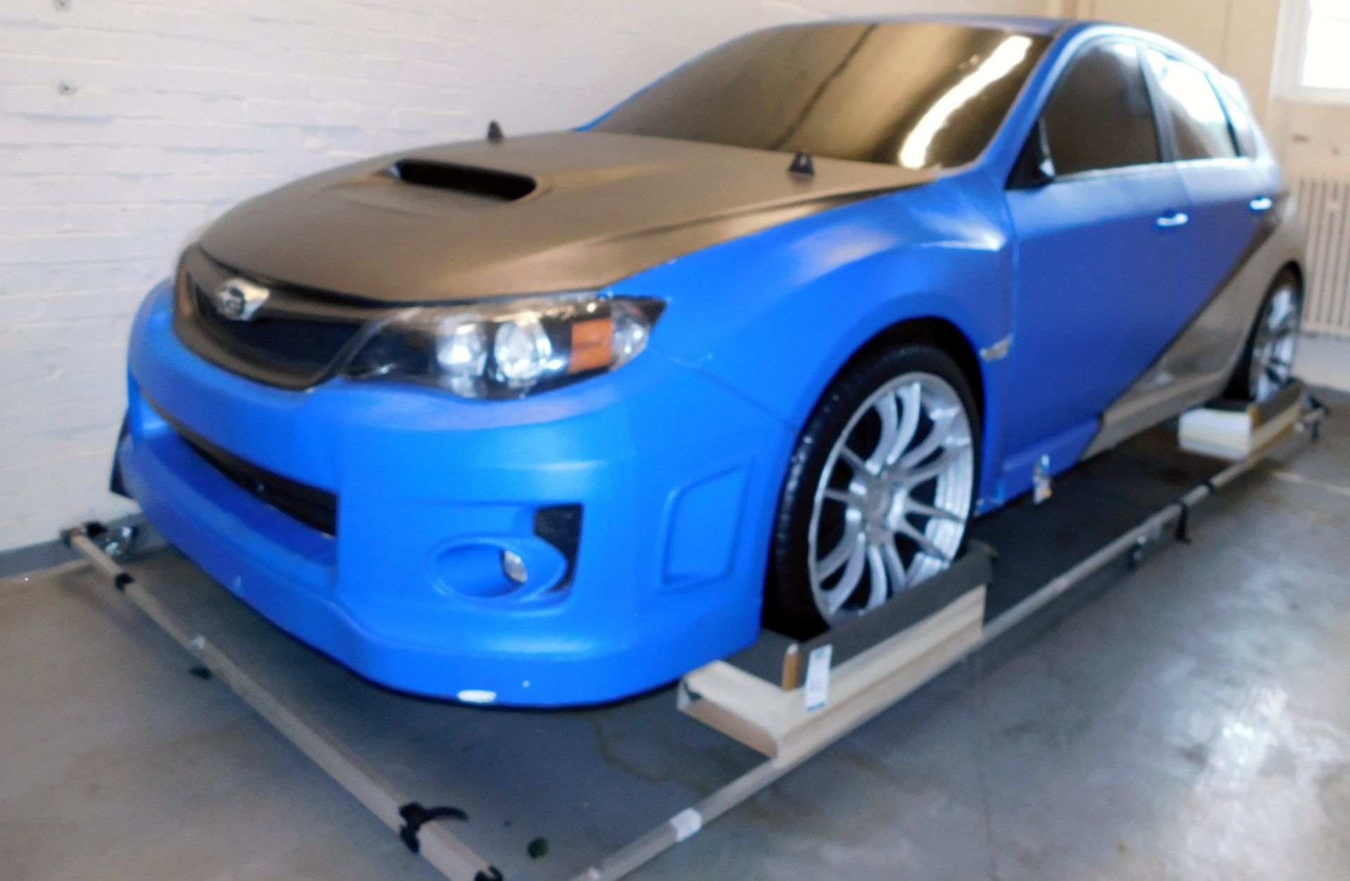 “Gear Factor” Helium Filled Flying Full Size Subaru Imprezza Model With 4 Electric Remote Controlled - Image 2 of 9