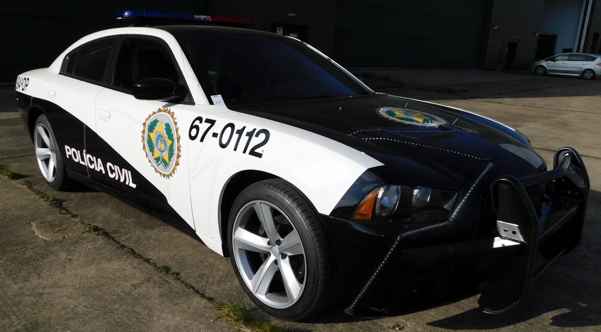 Dodge Charger 4 Door Saloon, Genuine Ex-Highway Patrol Car, LS3 V8 6.2 Litre Engine, Quaife - Image 3 of 19