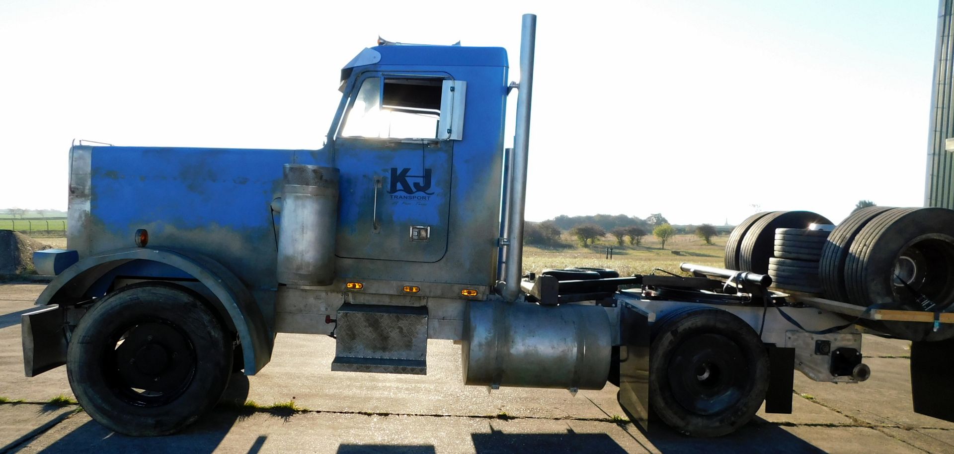 Scaled Down Bespoke Mack Tractor Unit, Deutz 914606 Diesel Engine, Hydraulic Pump & Drivetrain, - Image 17 of 26