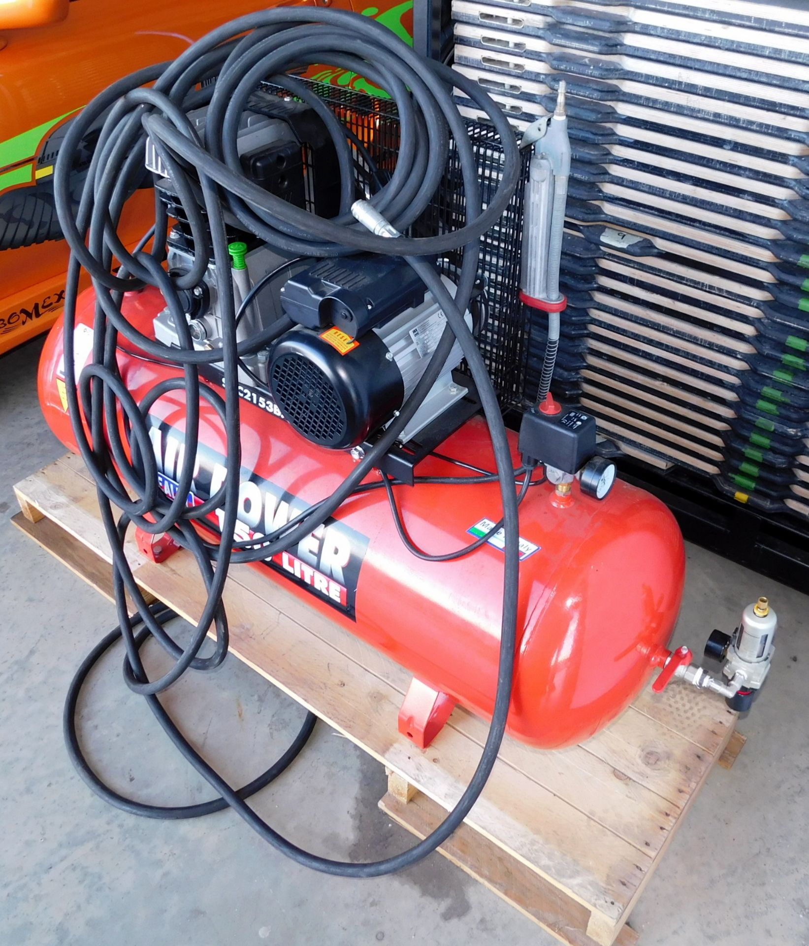 Sealey Air Power 150Ltr receiver mounted air compressor (240v), Serial Number: IYD0024395, with - Image 2 of 2