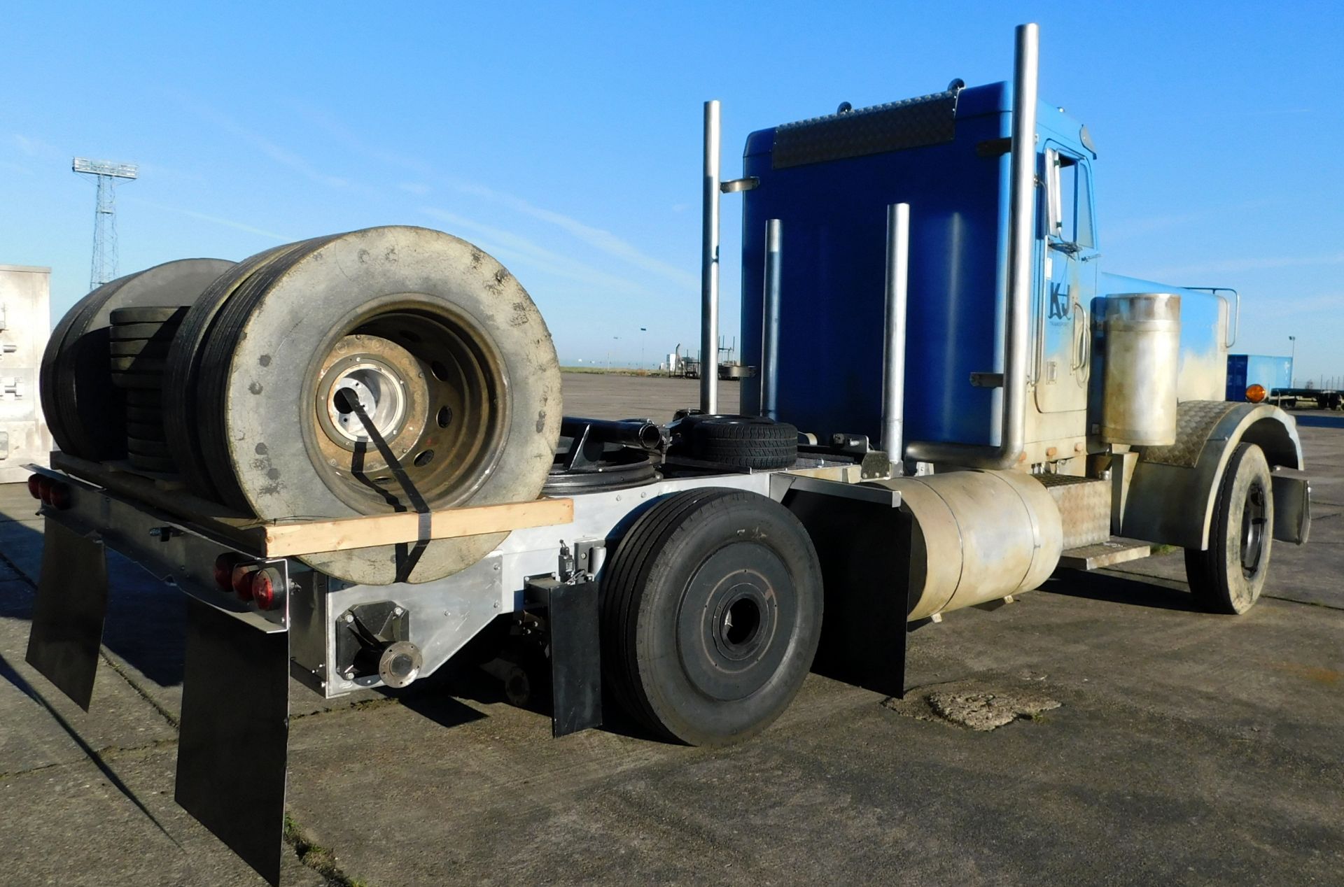 Scaled Down Bespoke Mack Tractor Unit, Deutz 914606 Diesel Engine, Hydraulic Pump & Drivetrain, - Image 13 of 26