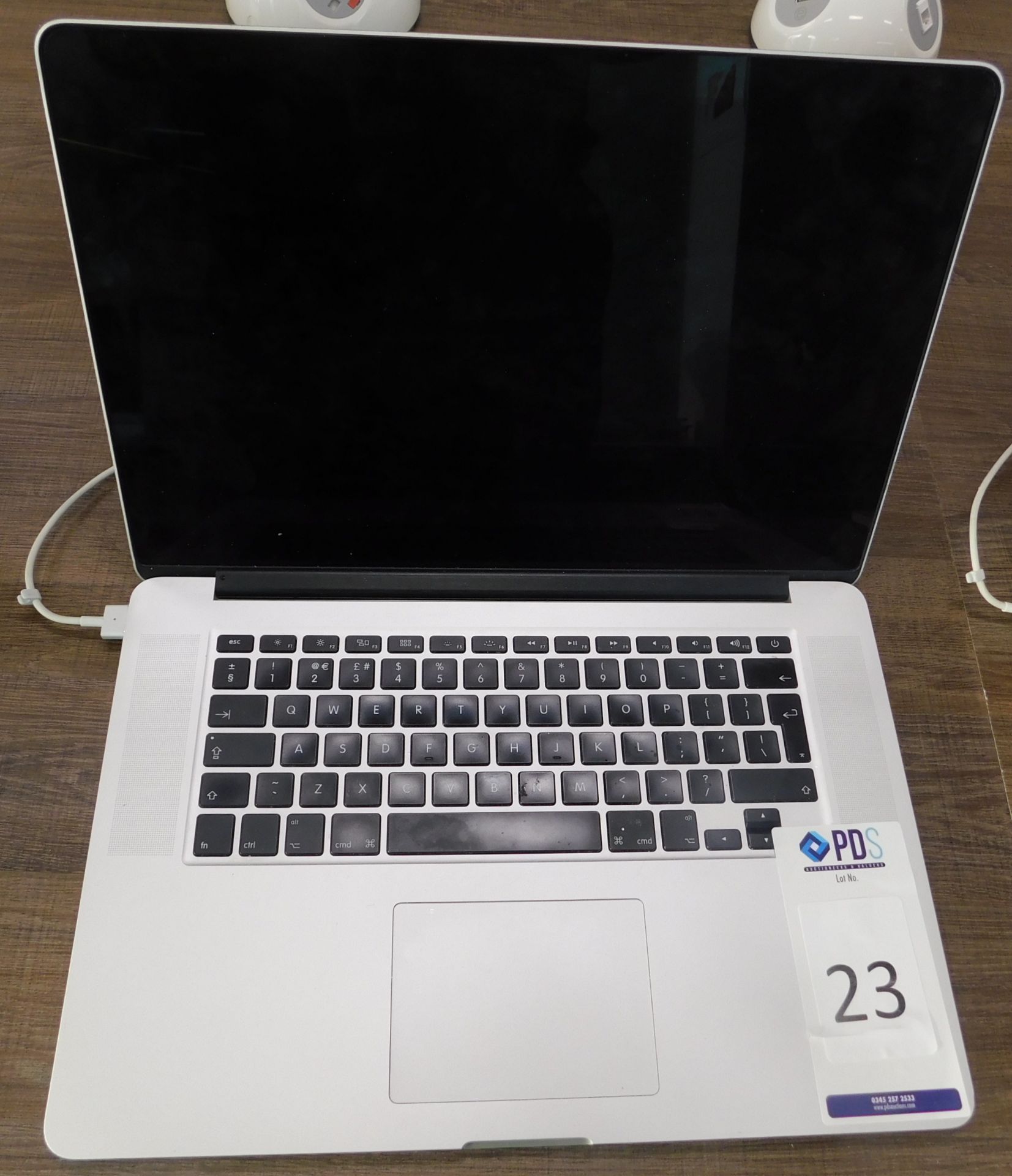 Apple MacBook Pro i7 15in, 2.2ghz Processor, 16gb RAM, 256gb SSD, A1398, s/n C02PW6MKG8WN with