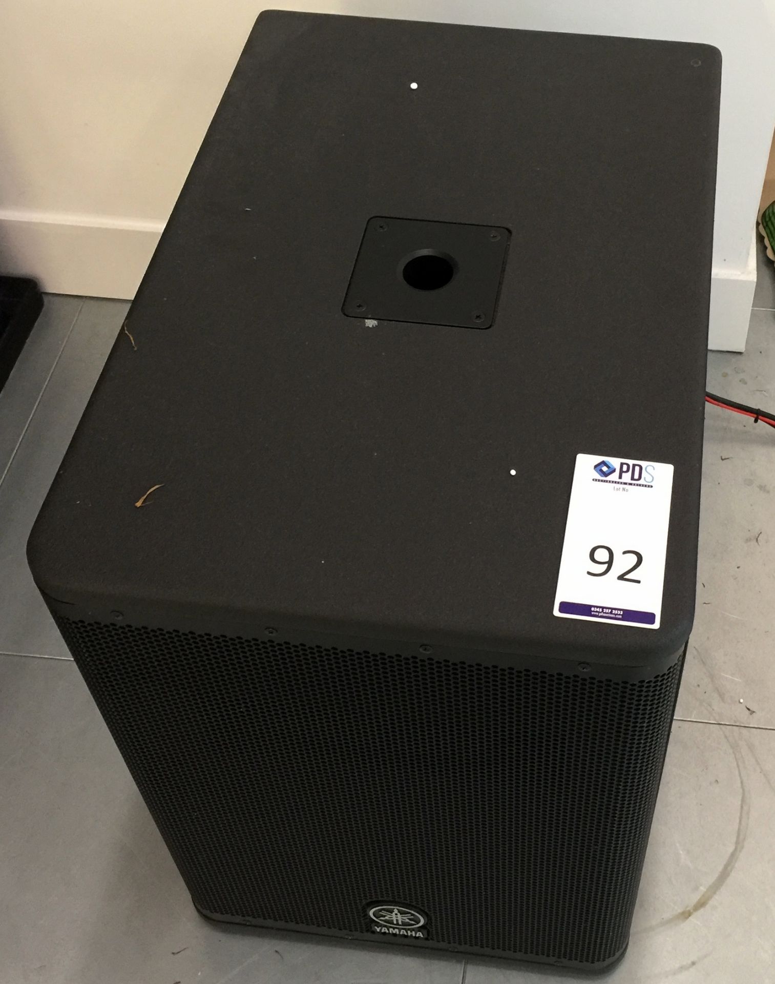 Yamaha DXS12 Powered Subwoofer