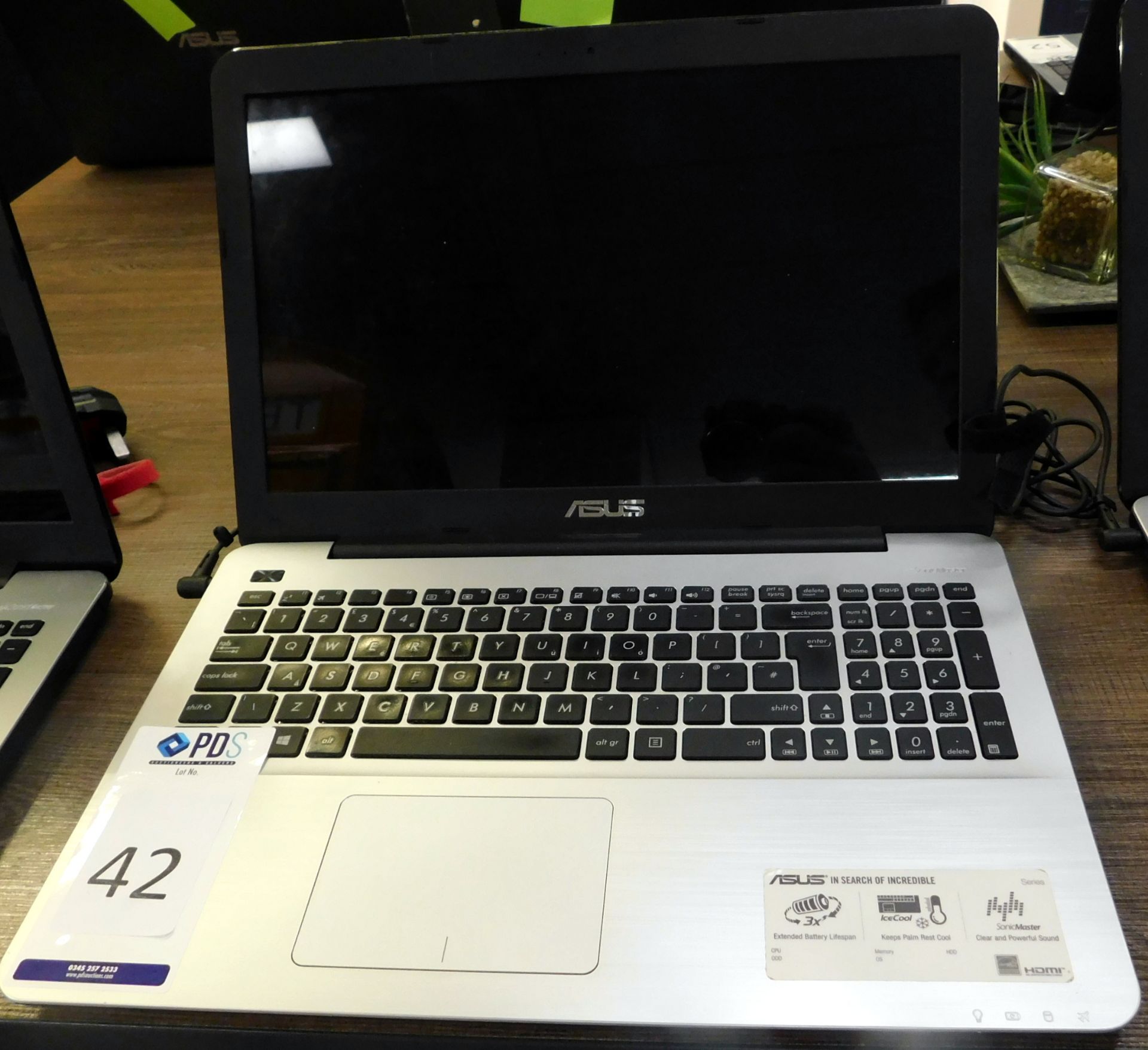 Asus X555L i7 Laptop with Charger