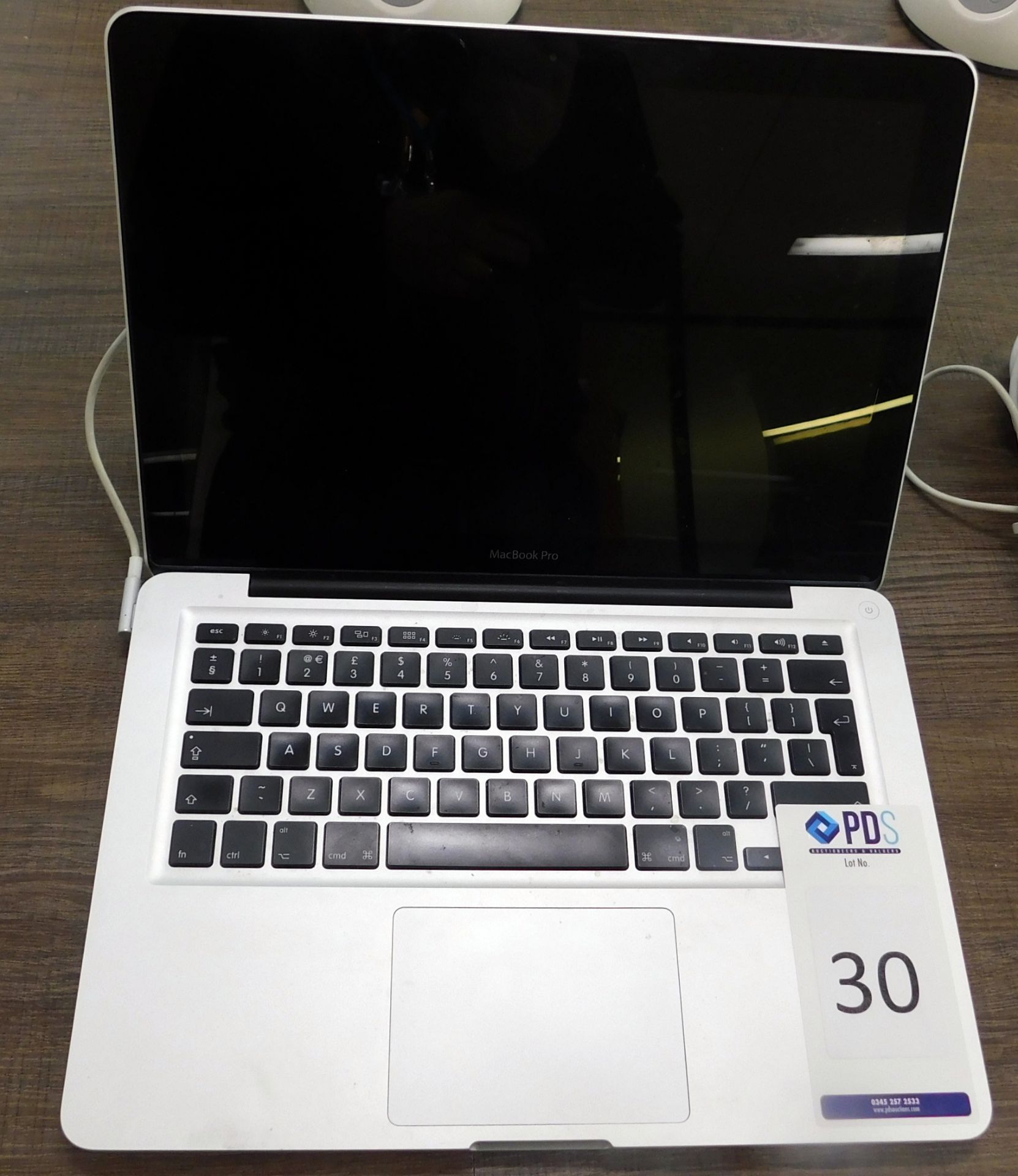 Apple MacBook Pro i5 13in, 2.5ghz Processor, 4gb RAM, 500gb HDD, A1278, s/n C1MMW3SVDV30 with