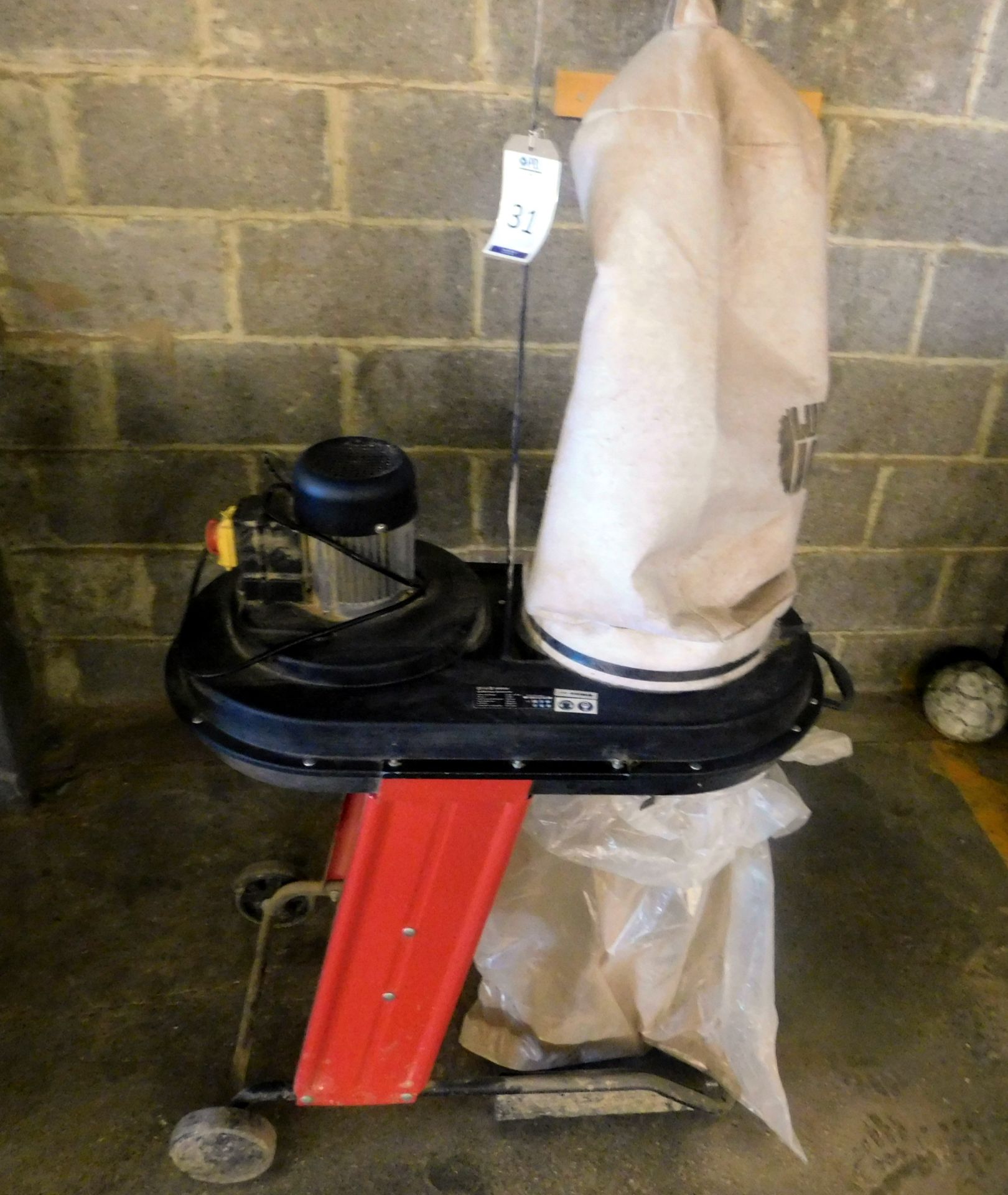 Lumber UDE65 Single Bag Dust Extractor (Located Ramsgate)