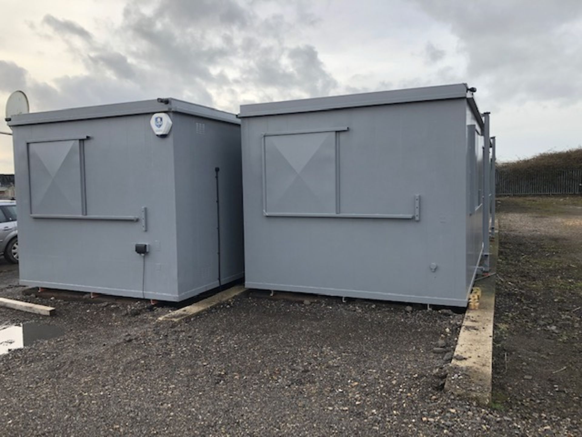 Two Thurston Fully Fitted Vandal Proof Jack-Leg Site Cabins each 9.90m x 3.41m. with Satellite/Wi-Fi - Image 3 of 13