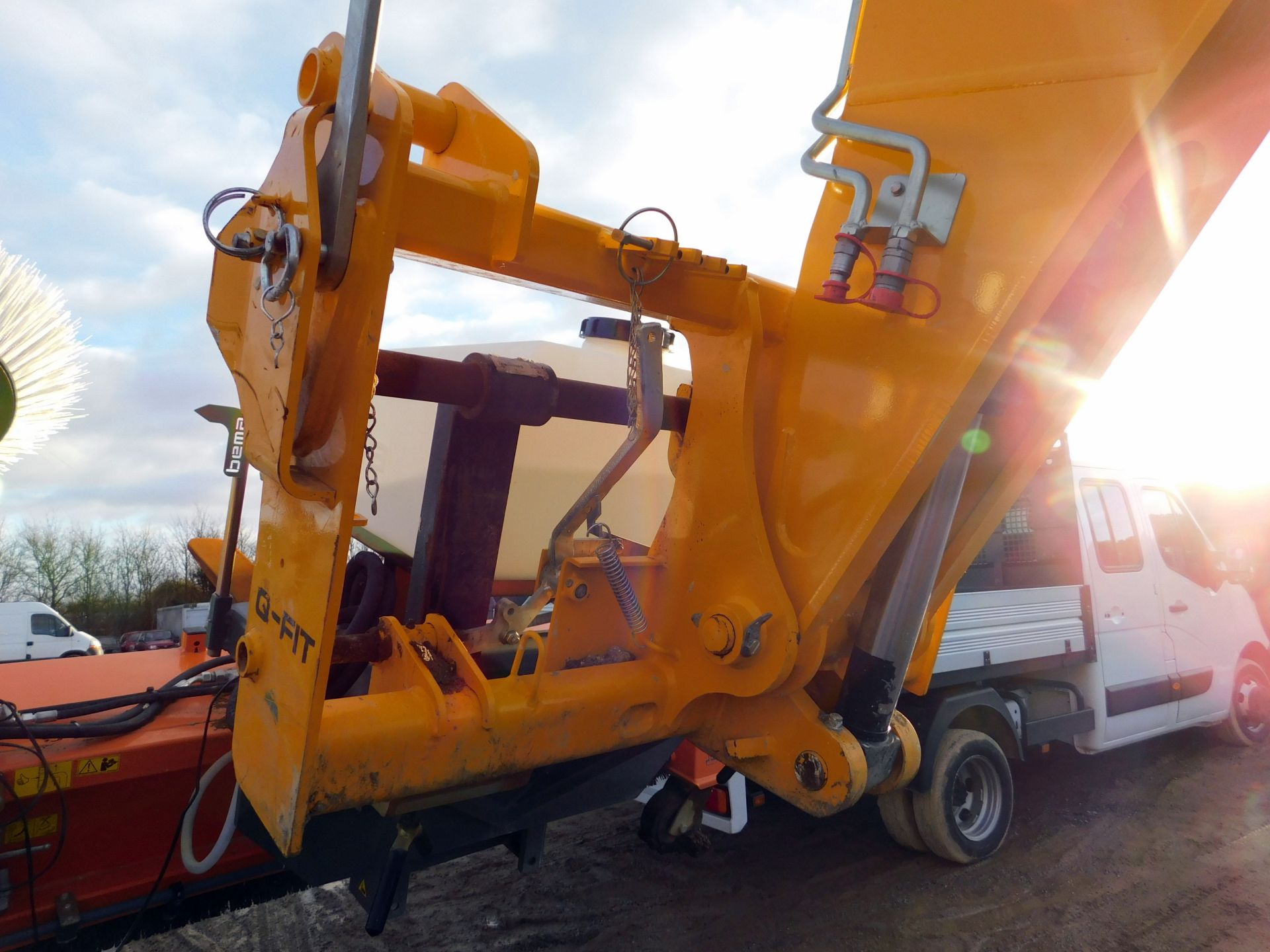 JCB 533-105 Telehandler, FM18 MKN, first registered 13/8/18, s/n JCB5AH7GPJ2728772, c/w Forks & Q- - Image 10 of 24