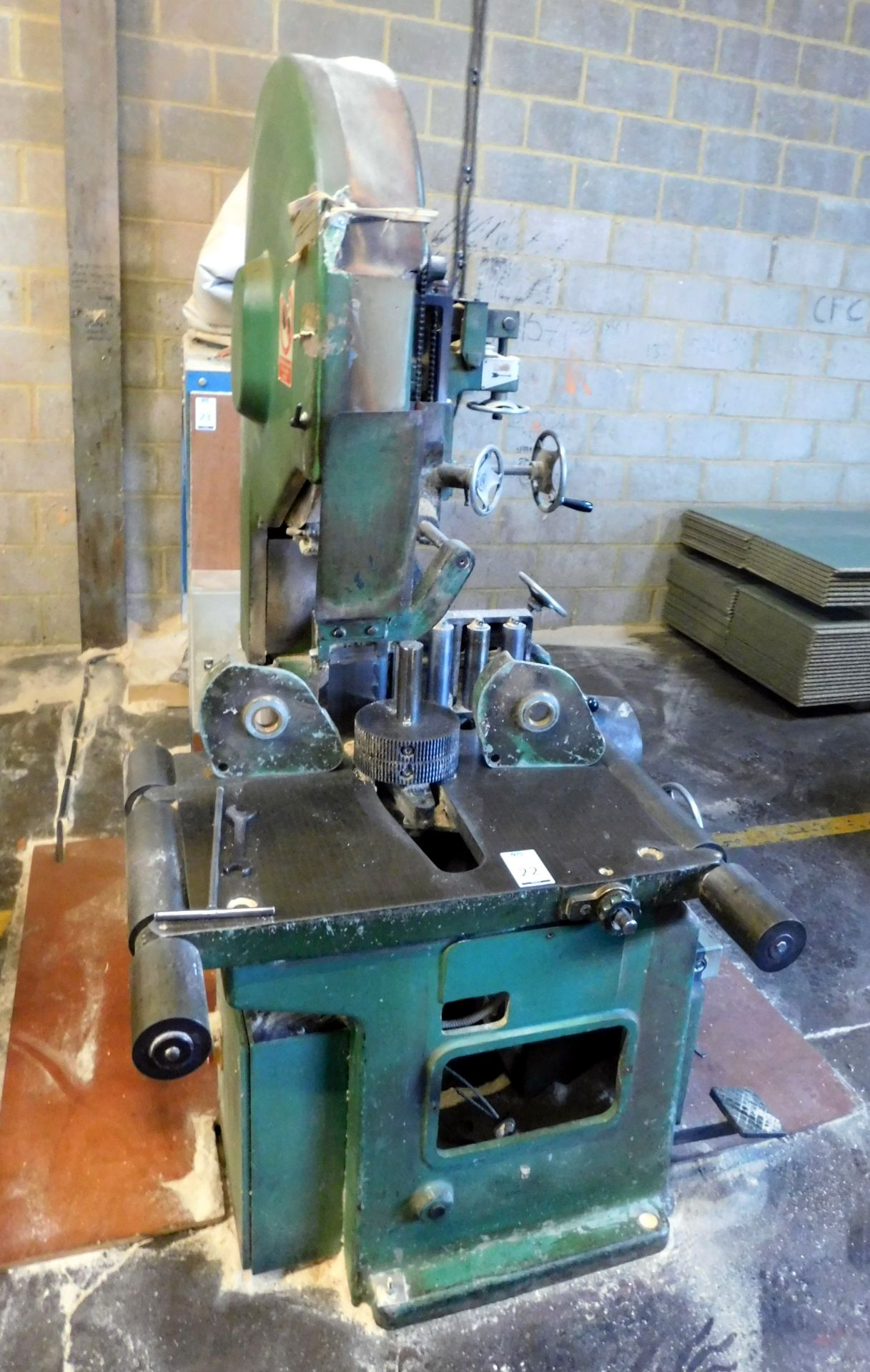 Robinson Type EF/T Vertical Rip Saw, 36”, s/n 1364 (Located Ramsgate)