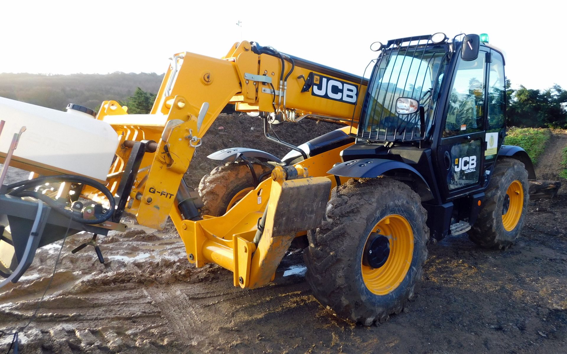 JCB 533-105 Telehandler, FM18 MKN, first registered 13/8/18, s/n JCB5AH7GPJ2728772, c/w Forks & Q-