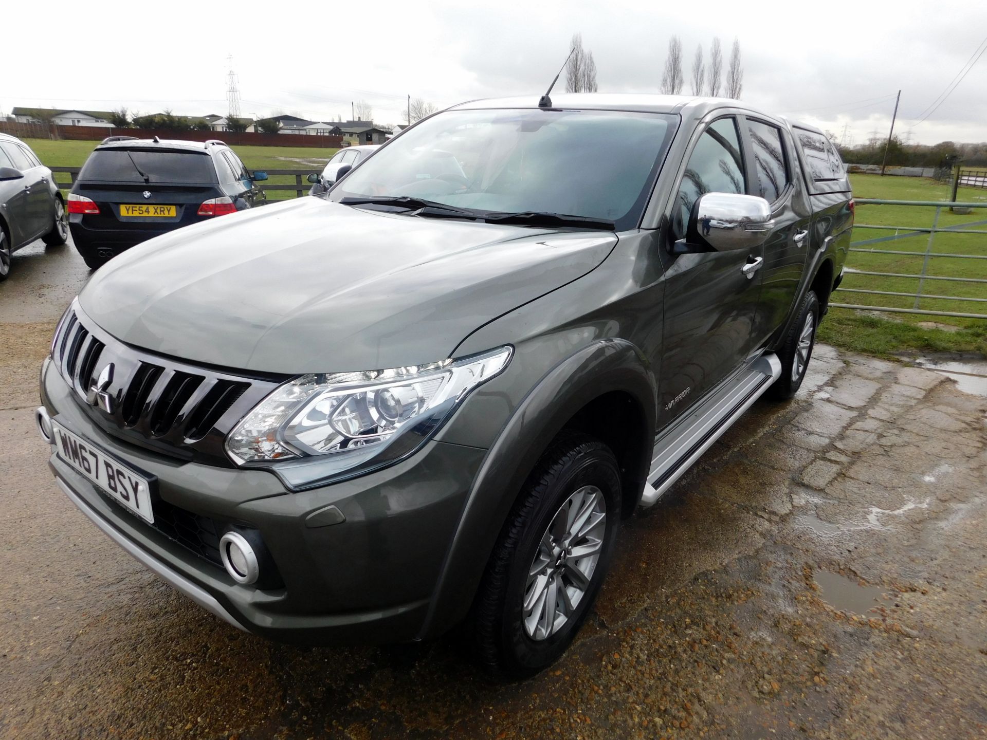 Mitsubishi L200 Warrior DI-D Auto Pick-up, WM67 BSY, First Registered 18/12/17, 3,688 Miles, V5 ( - Image 2 of 8