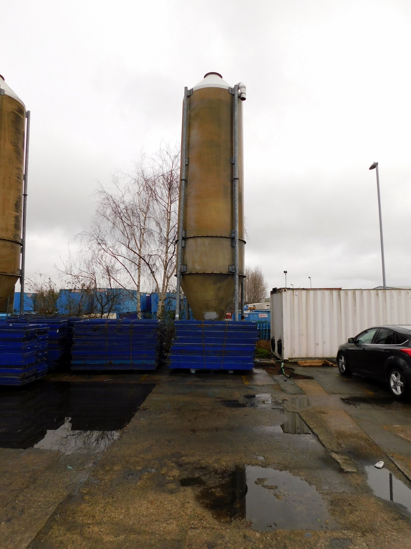 2 GRP Type Silos – Approx 36ft x 6ft (Located Knowsley – Viewing Strictly by Appointment) (Buyer to - Bild 14 aus 15