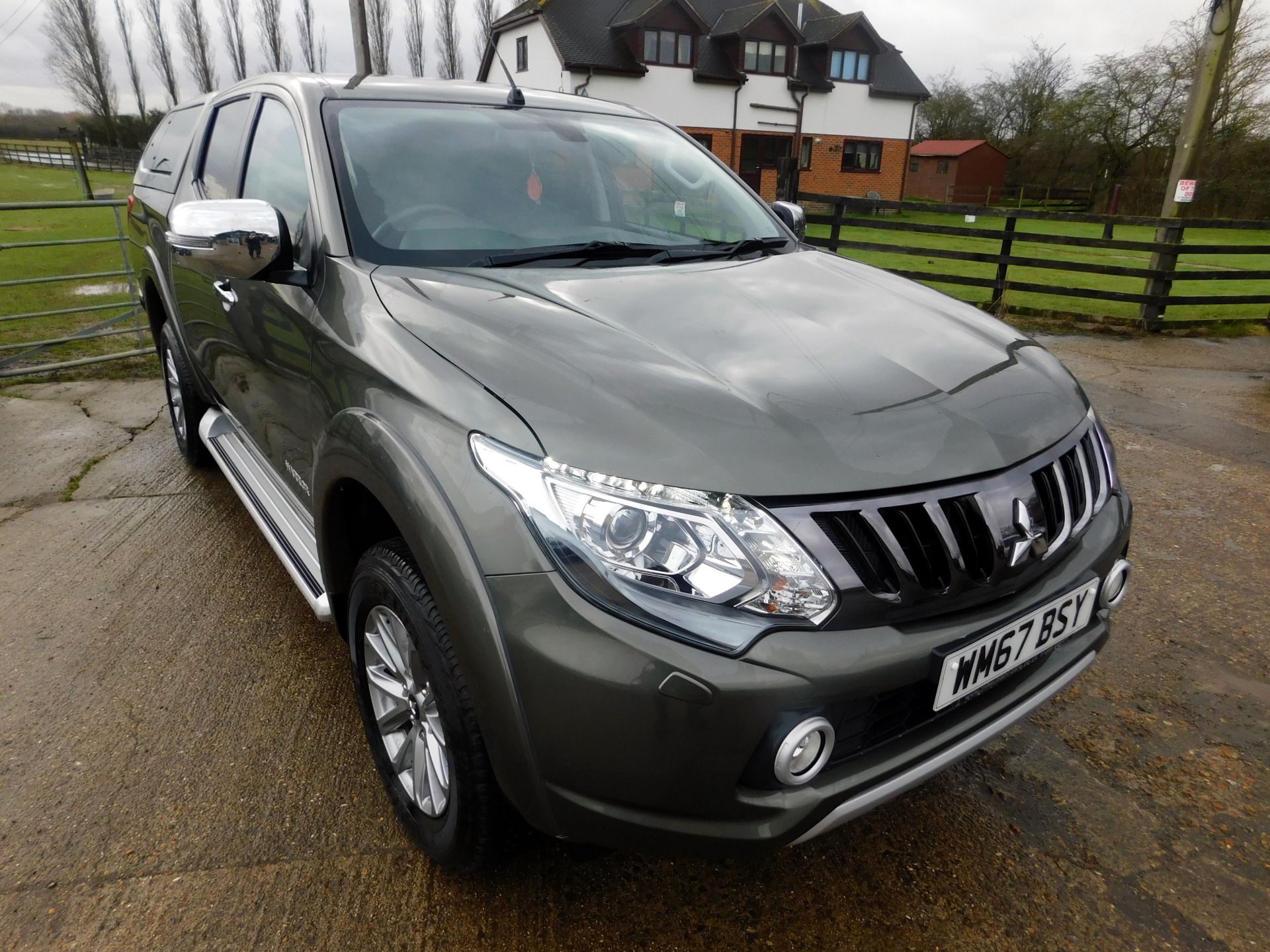 Mitsubishi L200 Warrior DI-D Auto Pick-up, Registration Number: WM67 BSY, First Registered: 18th