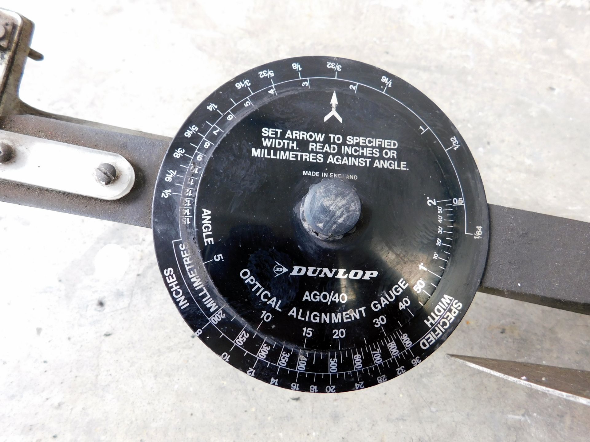 Dunlop AGO40 Optical Wheel Alignment Gauge - Image 2 of 2