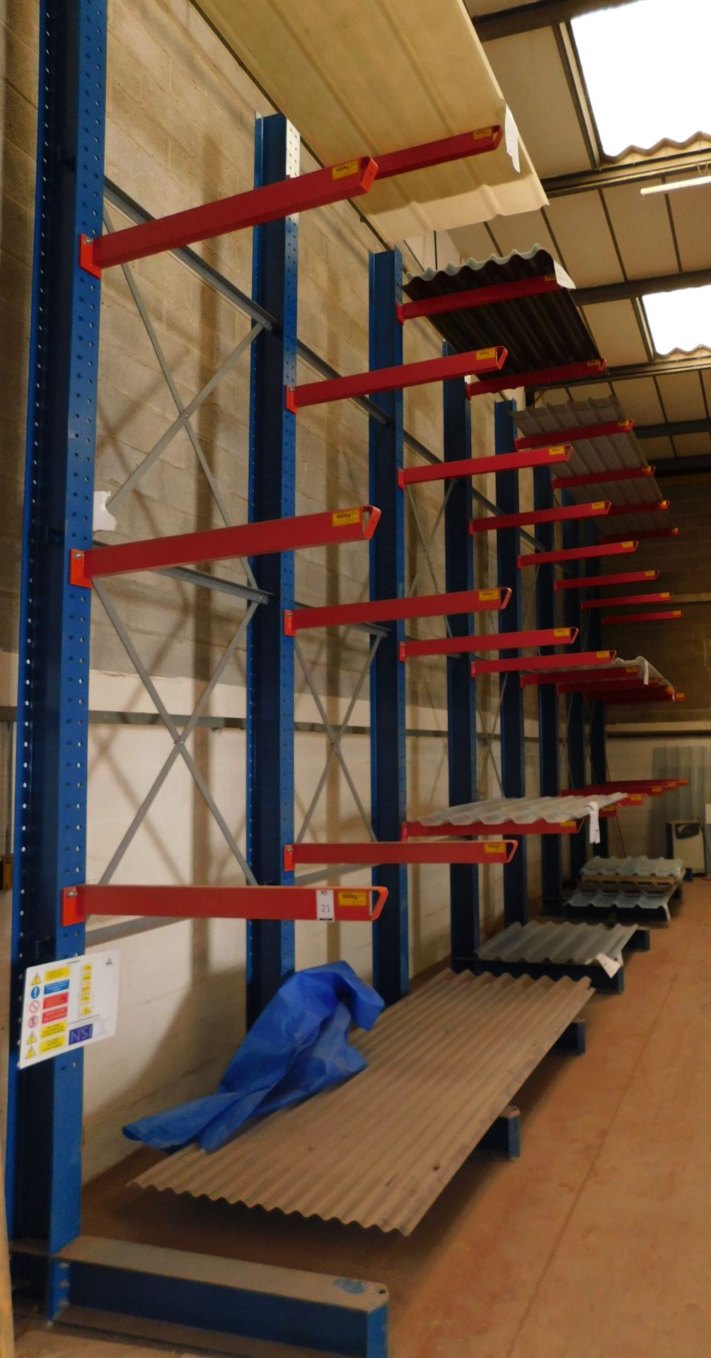 Single Sided Stock Rack with Eight 5.5m Uprights & Thirty Two 600kg Arms (Collection after 2pm