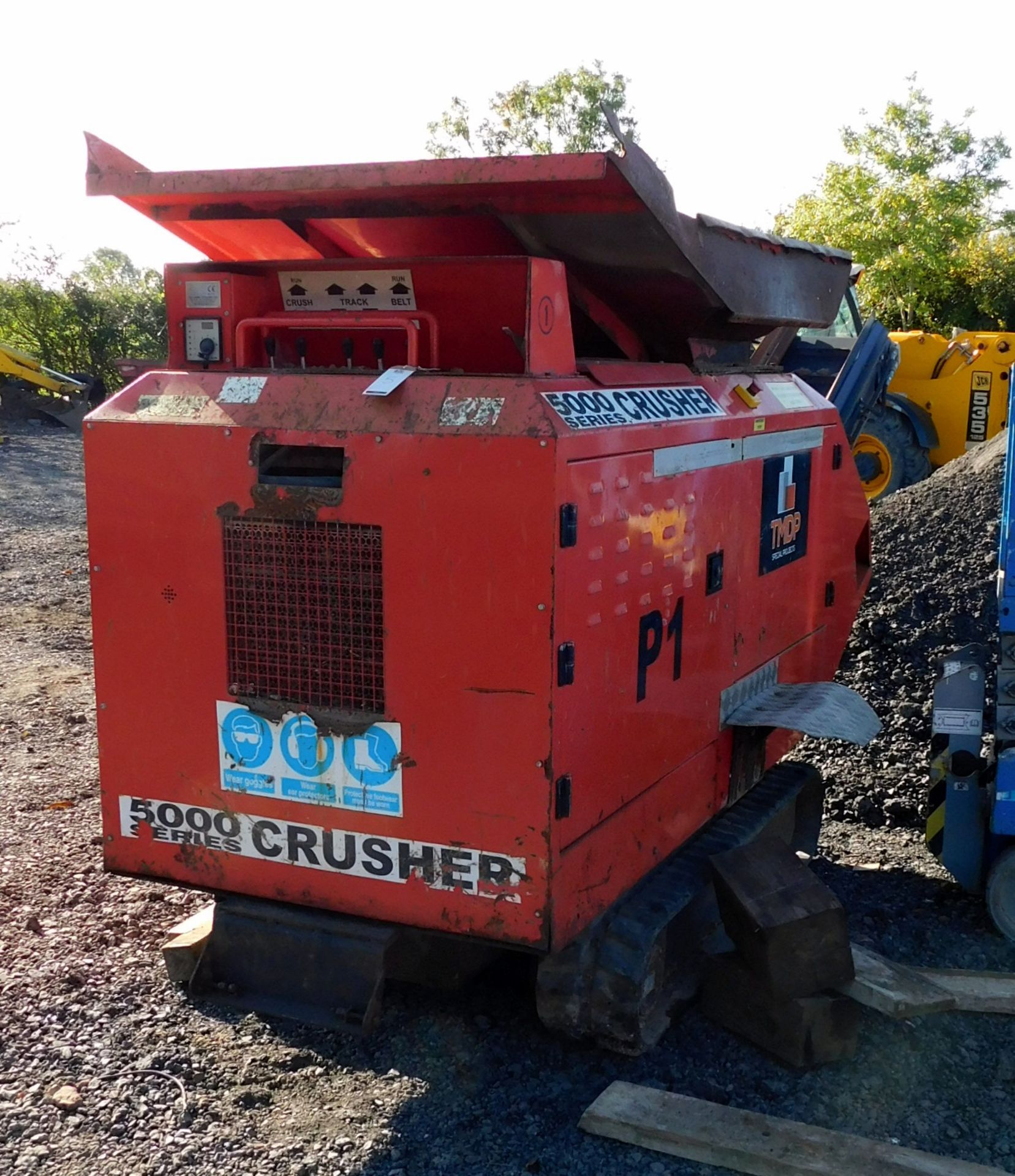 Red Rhino 5000T Crusher, serial number 060704 (2007) (Located Milton Keynes, Viewing by - Image 3 of 15