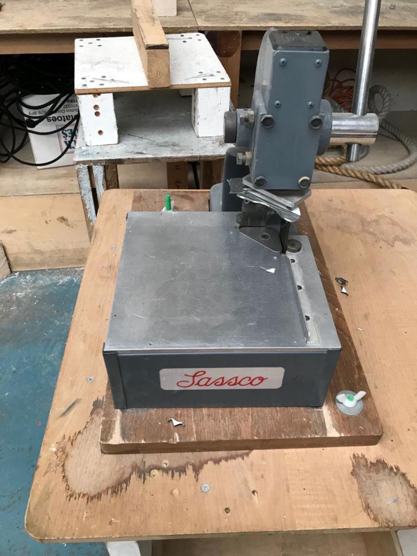 Sassco pedestal corner cutter