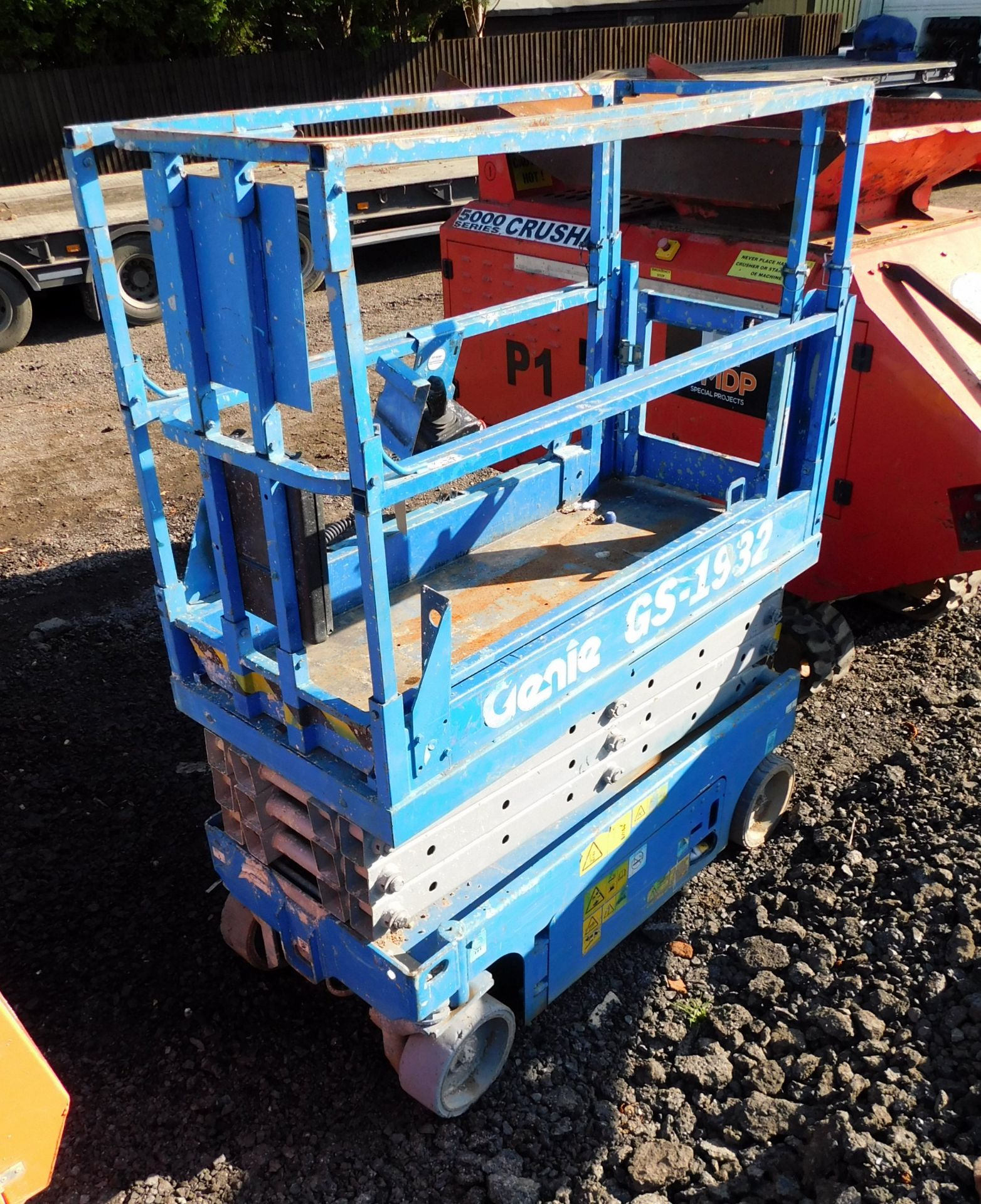 Genie GS-1932 Scissor Lift, 480 hours. (no Key) (Located Milton Keynes, Viewing by Appointment – see - Image 6 of 7