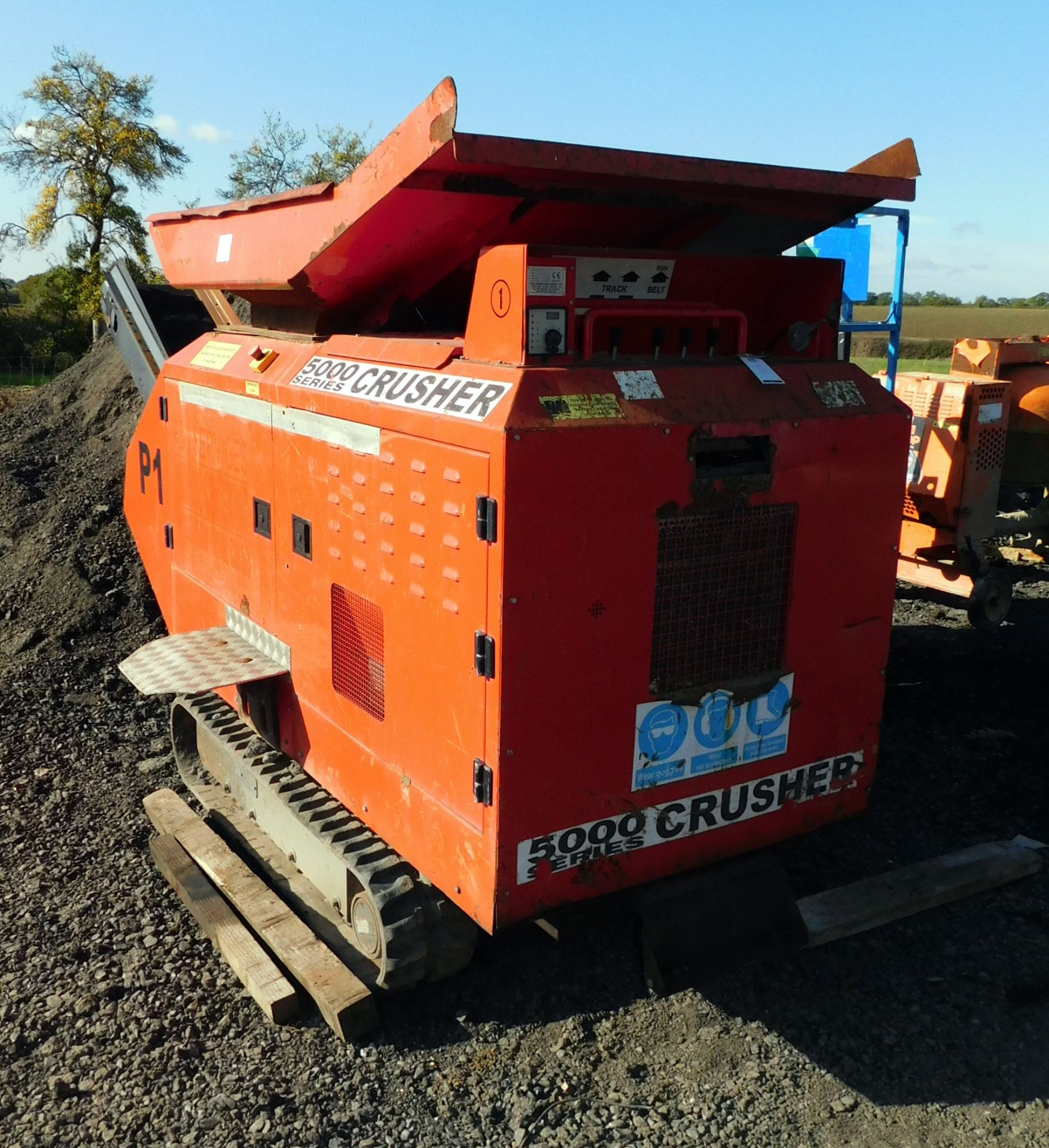 Red Rhino 5000T Crusher, serial number 060704 (2007) (Located Milton Keynes, Viewing by