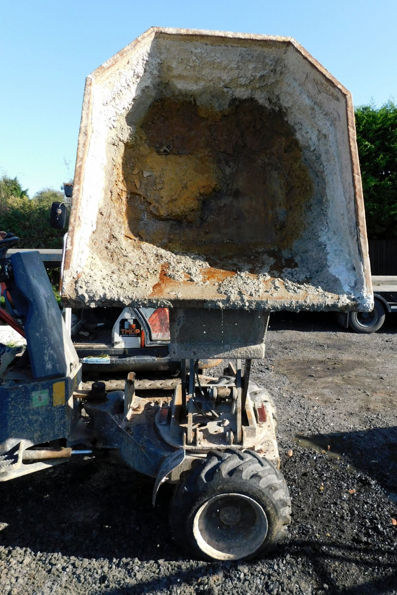 Benford 2t High Tip Swivel Dumper Serial Number 801MP003 (beginning of serial number indecipherable) - Image 5 of 12