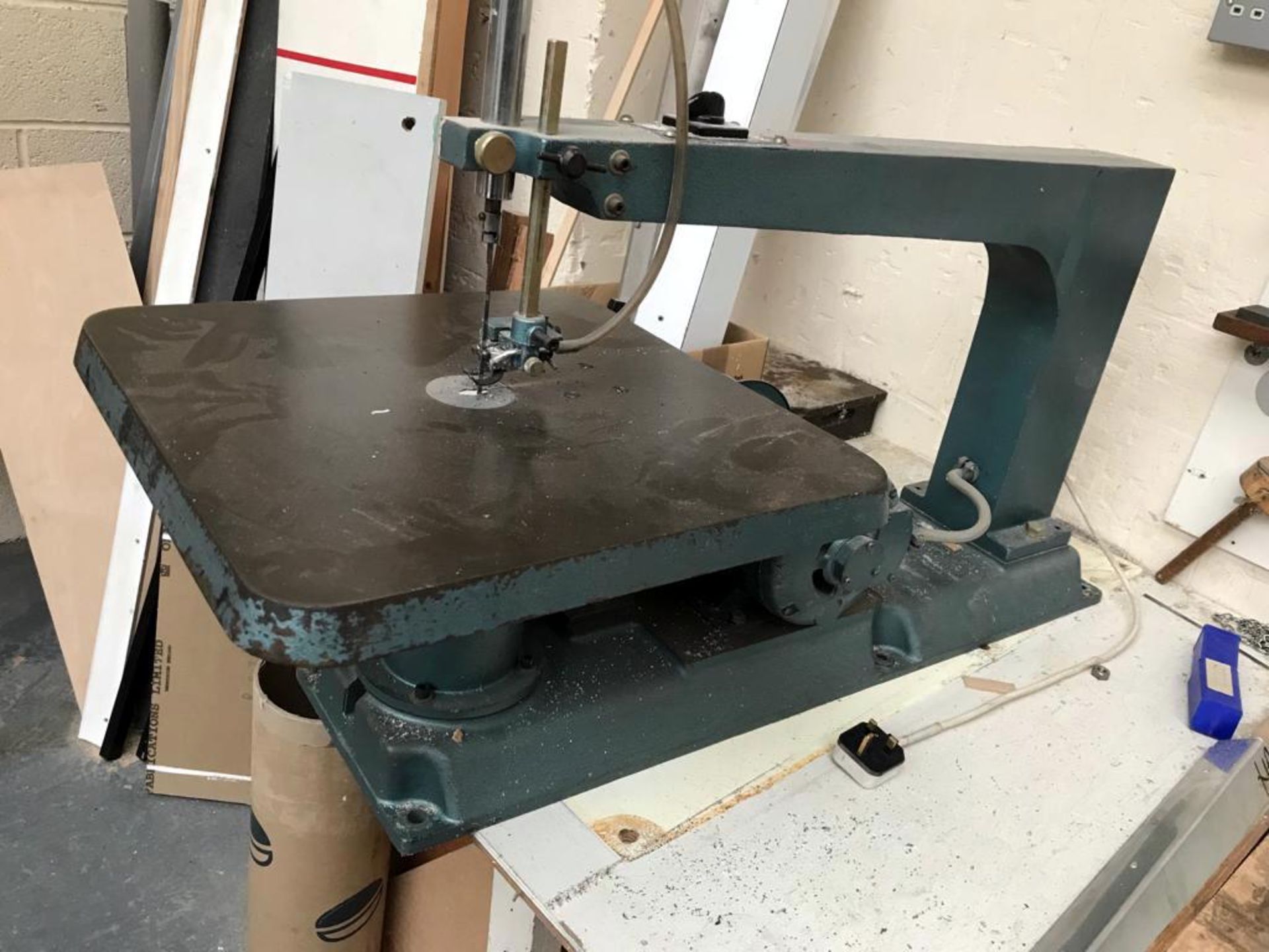Meddings Benchtop Bandssaw (Located Milton Keynes, Viewing By Appointment – See General Notes)