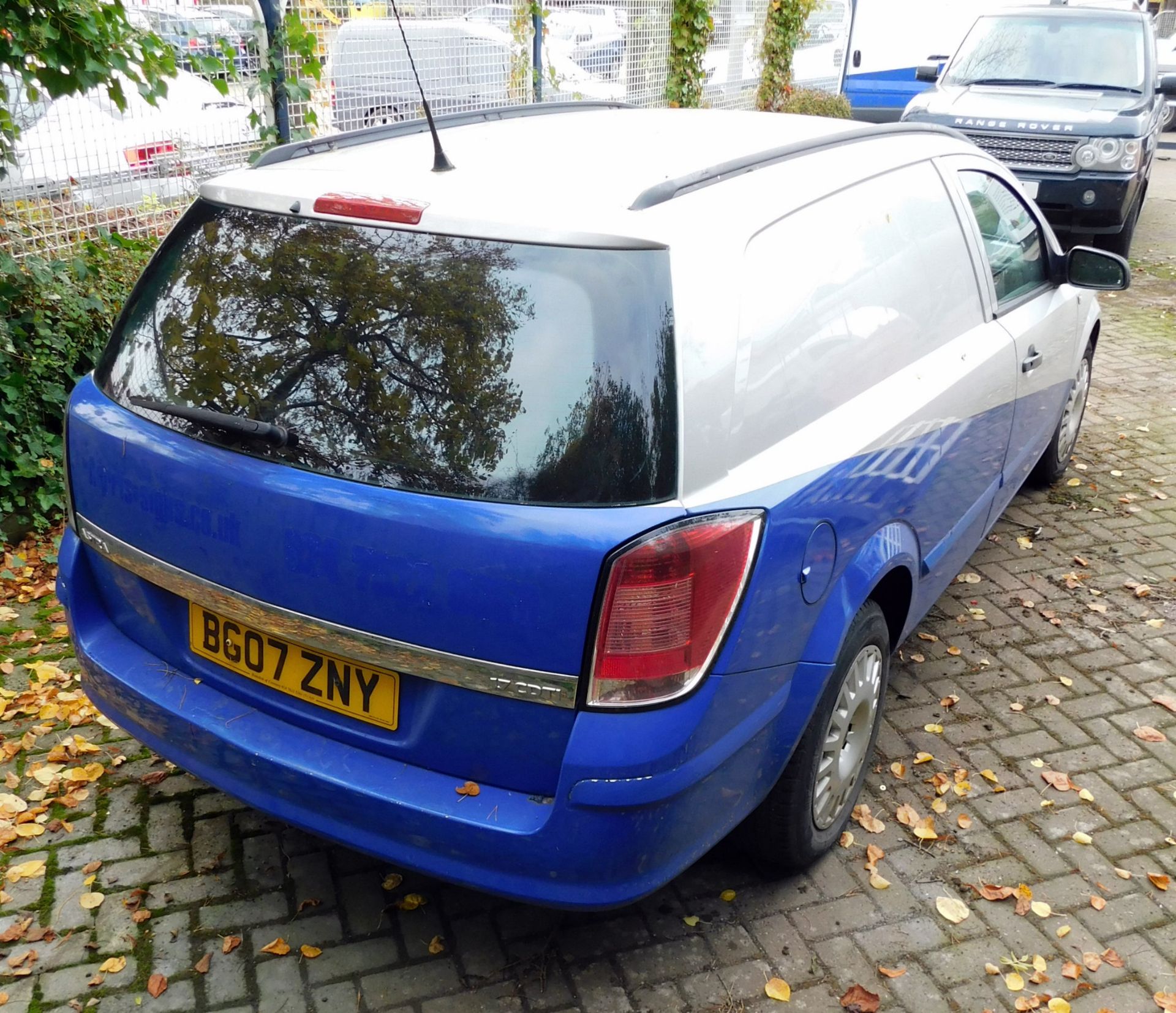 Vauxhall Astravan 1.7 CDTI, registration number BG07 ZNY, first registered 22nd June 2007, MOT - Image 5 of 10